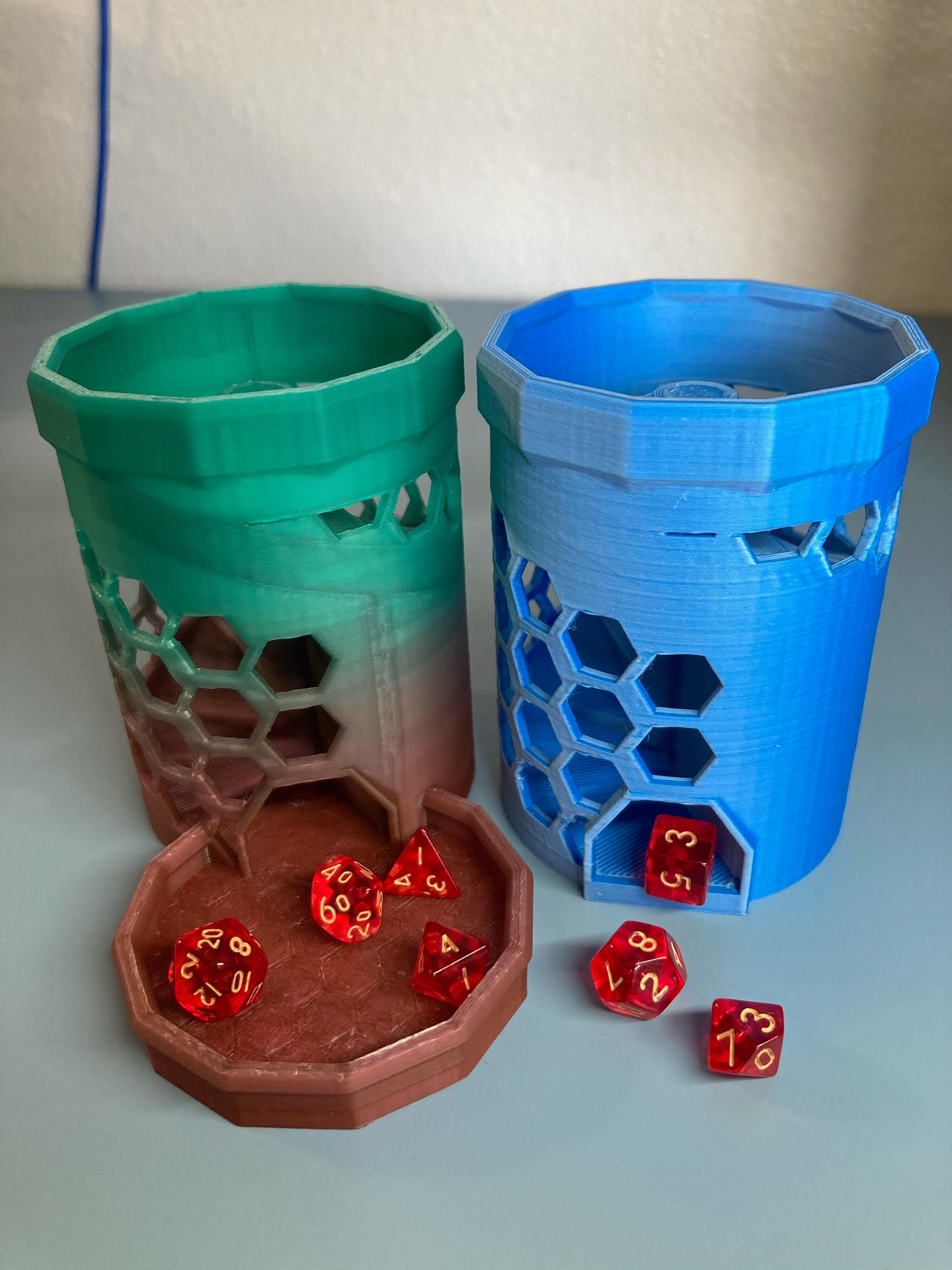 The Hive v2 - Supportless Dice Tower 3d model