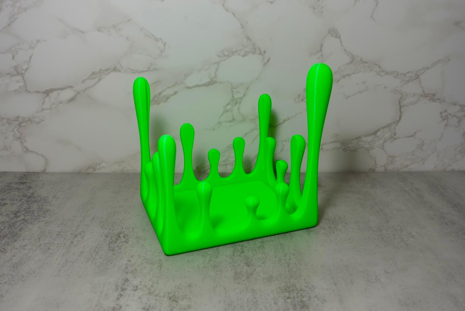Dripping Slime for Collectibles (3.5 x 4.5 x 6.25-inch Product Box) 3d model