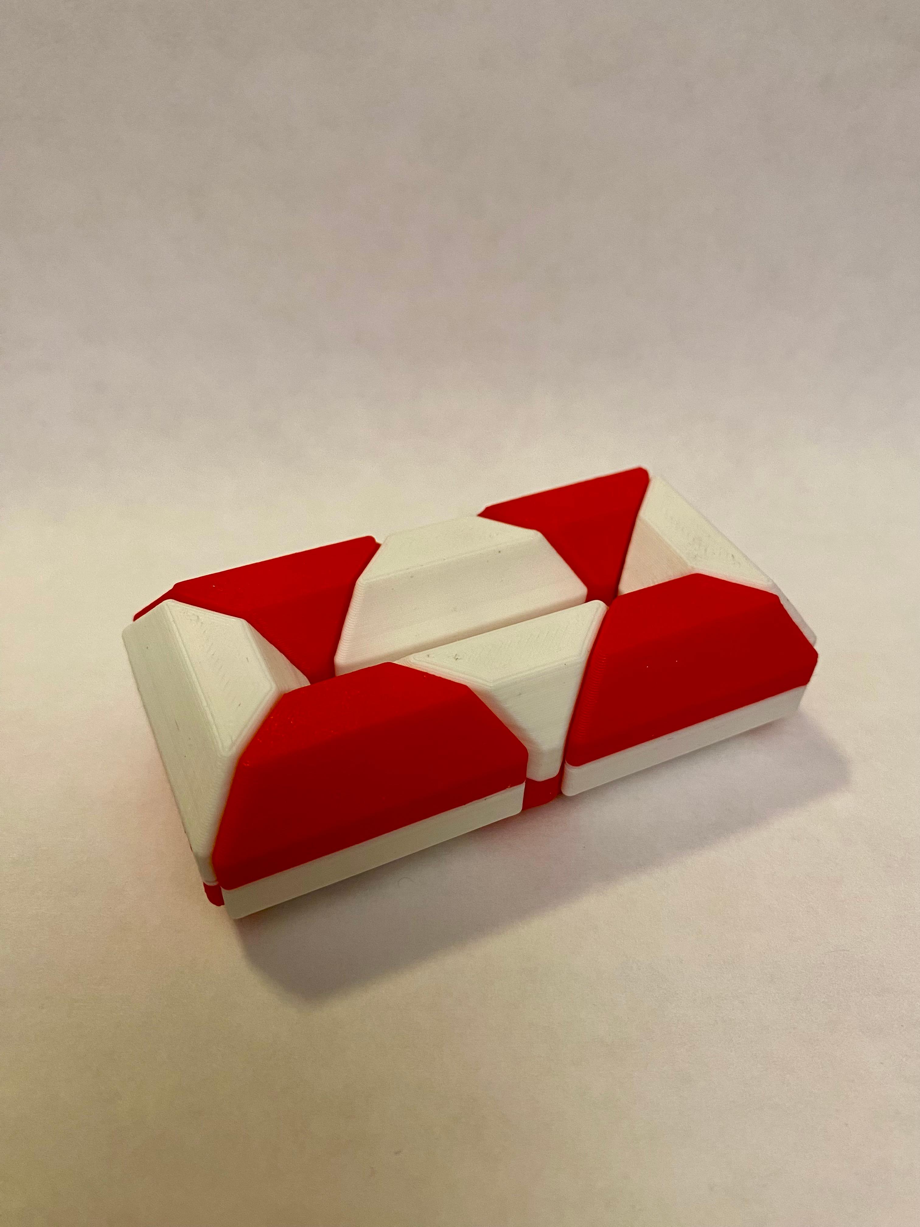 OctaTwist Fidget Toy - Overture PLA+ in white and red - 3d model