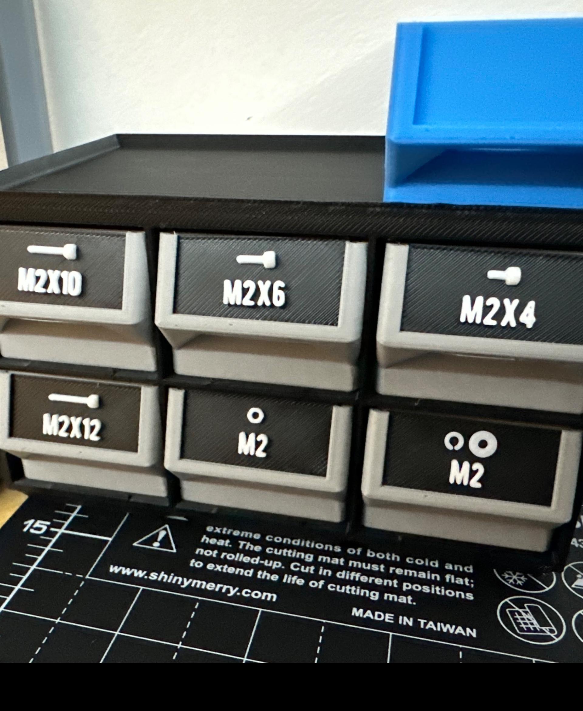 Screwfinity Unit 2U Medium - The Gridfinity Storage Unit - Great model. Even printed up some custom plates! - 3d model