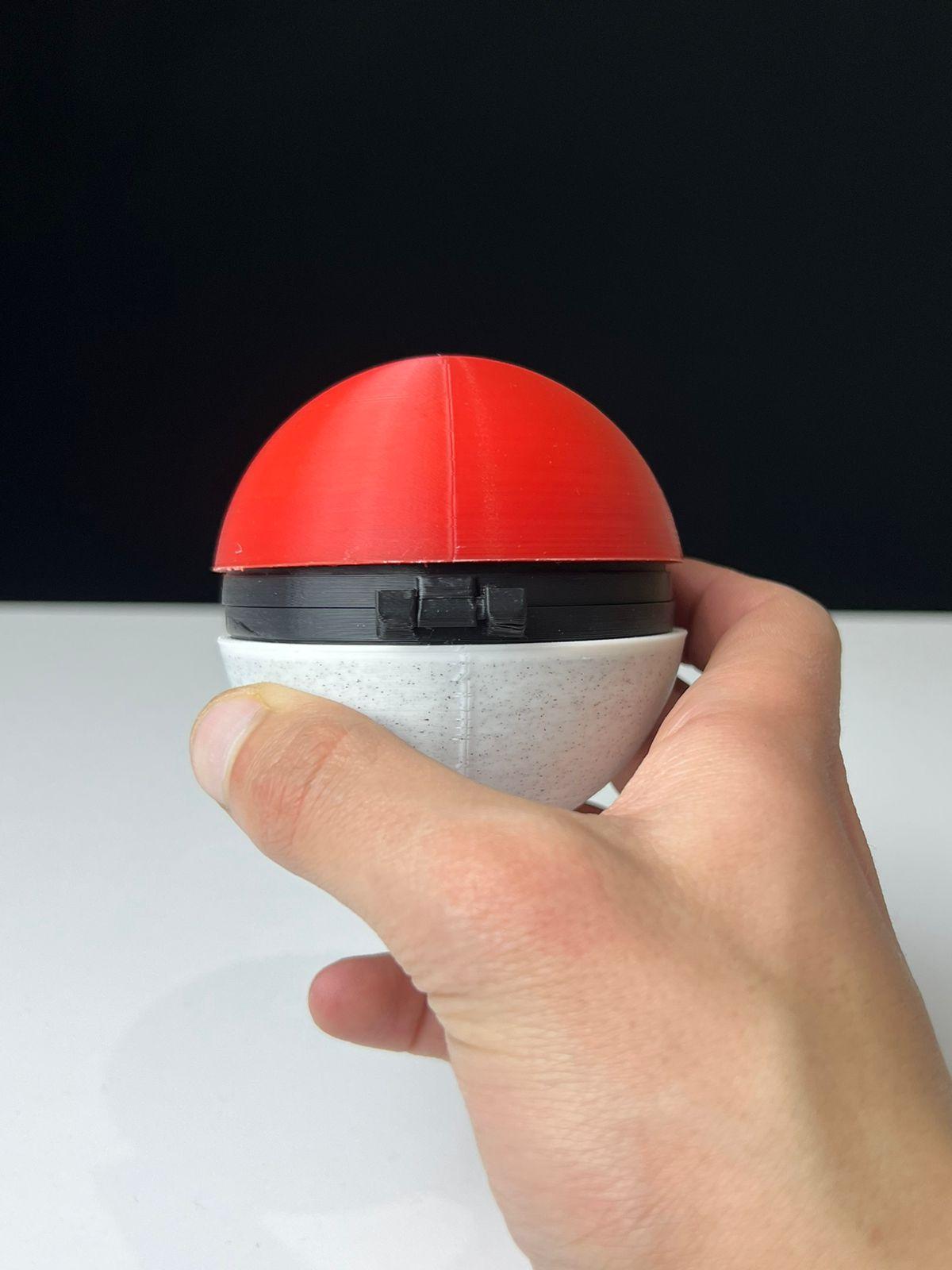 Print In Place Hinged Pokeball 3d model