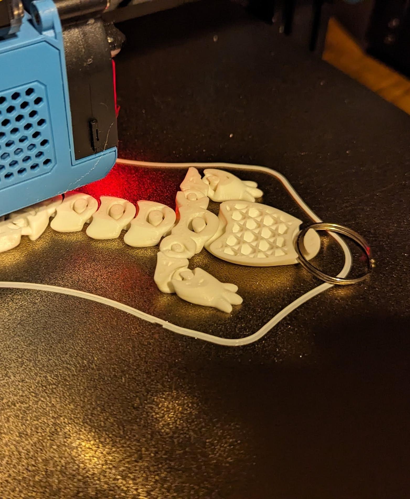 ARTICULATED DRAGON KEYCHAIN 001 - Print in place - STL Files - Added keyring during print effortlessly :D - 3d model