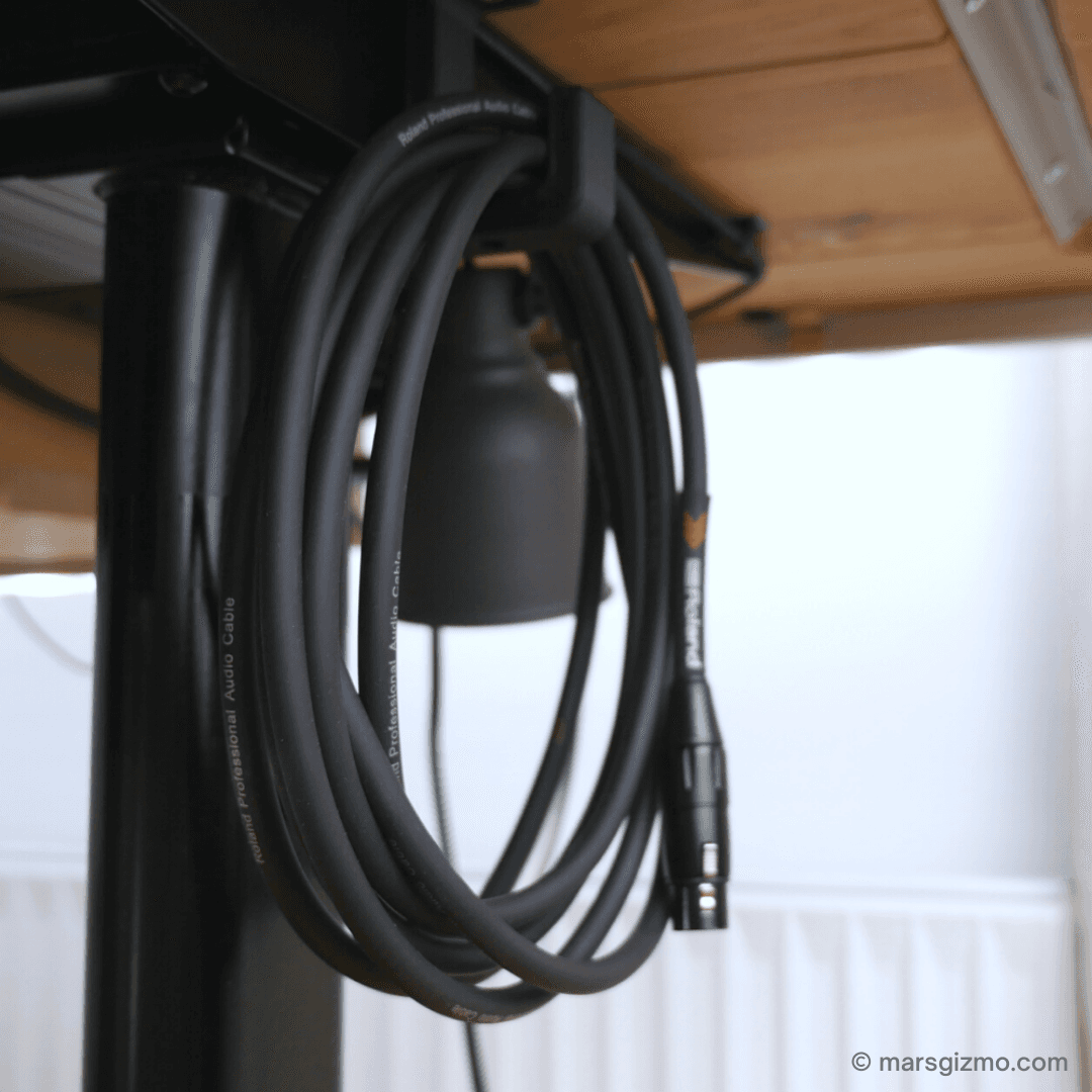 Desk Cable Hook - Check it in my video:
https://youtu.be/RlARKNuDEsA

My website: https://www.marsgizmo.com - 3d model