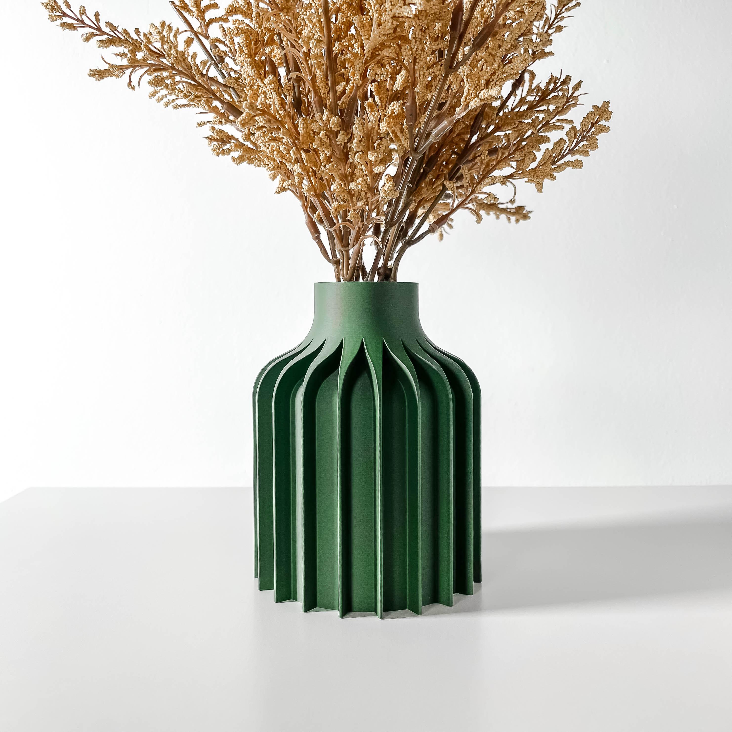 The Kinsu Short Vase, Modern and Unique Home Decor for Dried Flowers 3d model