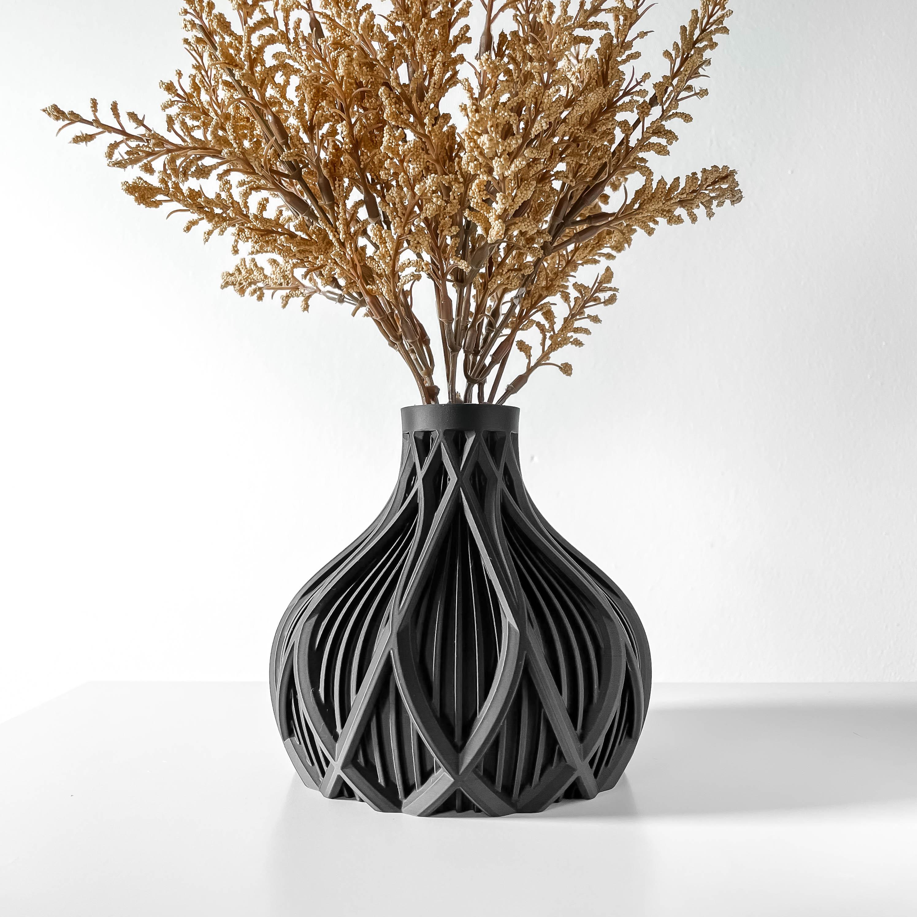 The Kami Short Vase, Modern and Unique Home Decor for Dried Flowers 3d model