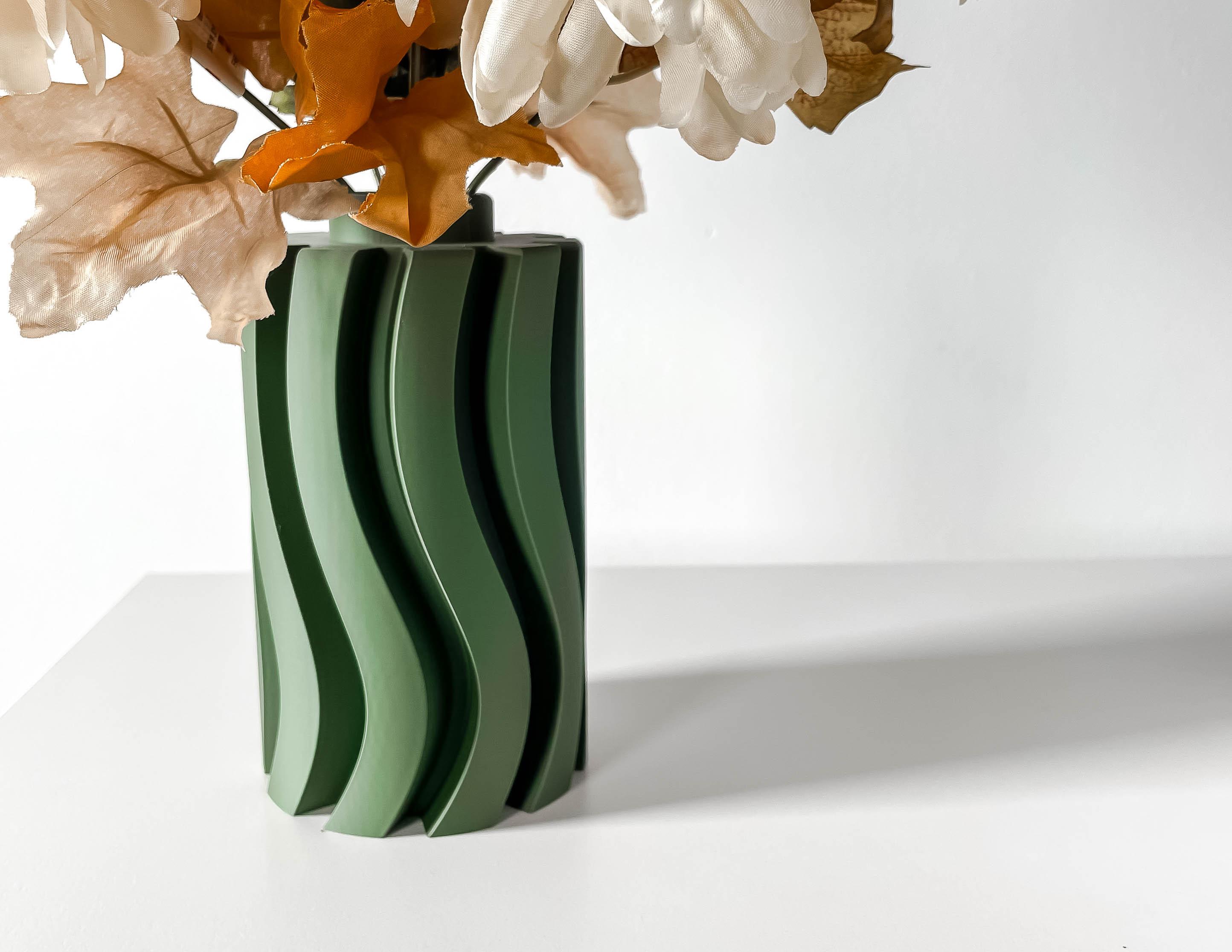 The Orin Vase, Modern and Unique Home Decor for Dried and Preserved Flower Arrangement  | STL File 3d model