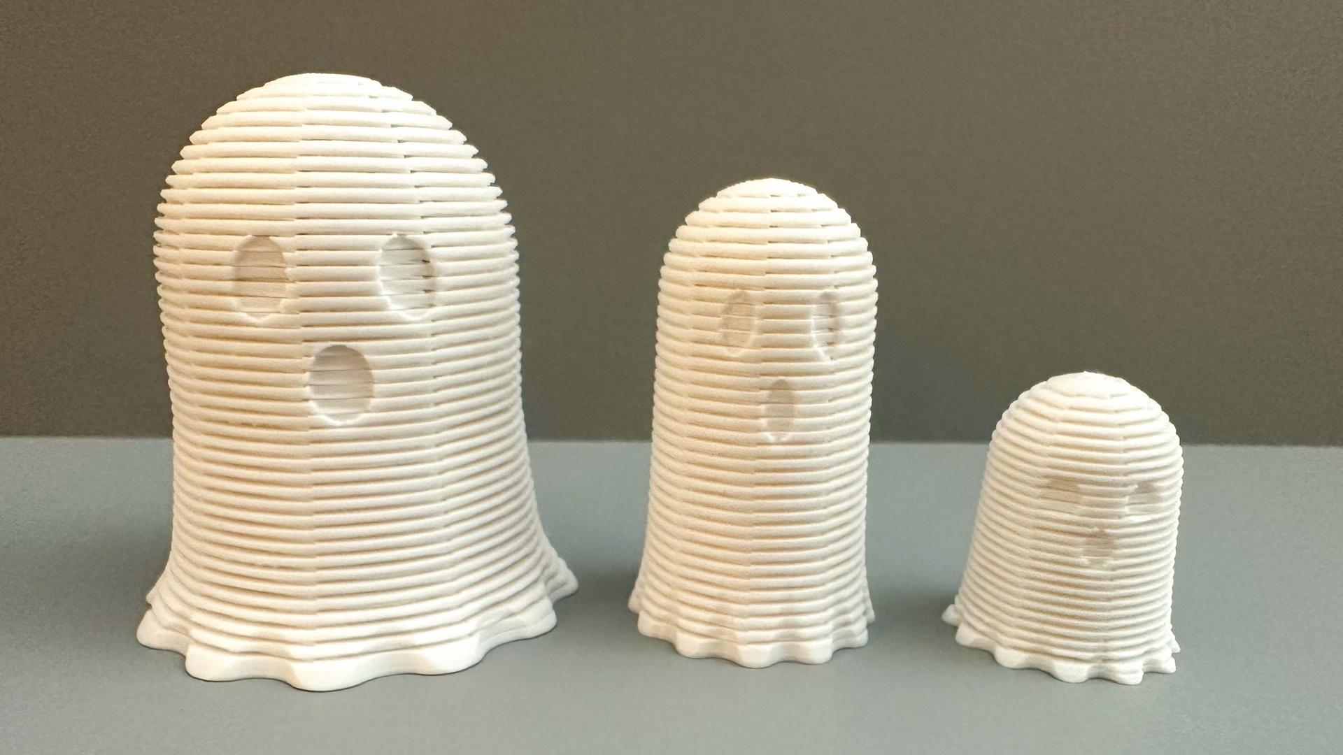 Stretchy, Slinky Ghosts (3 sizes) 3d model