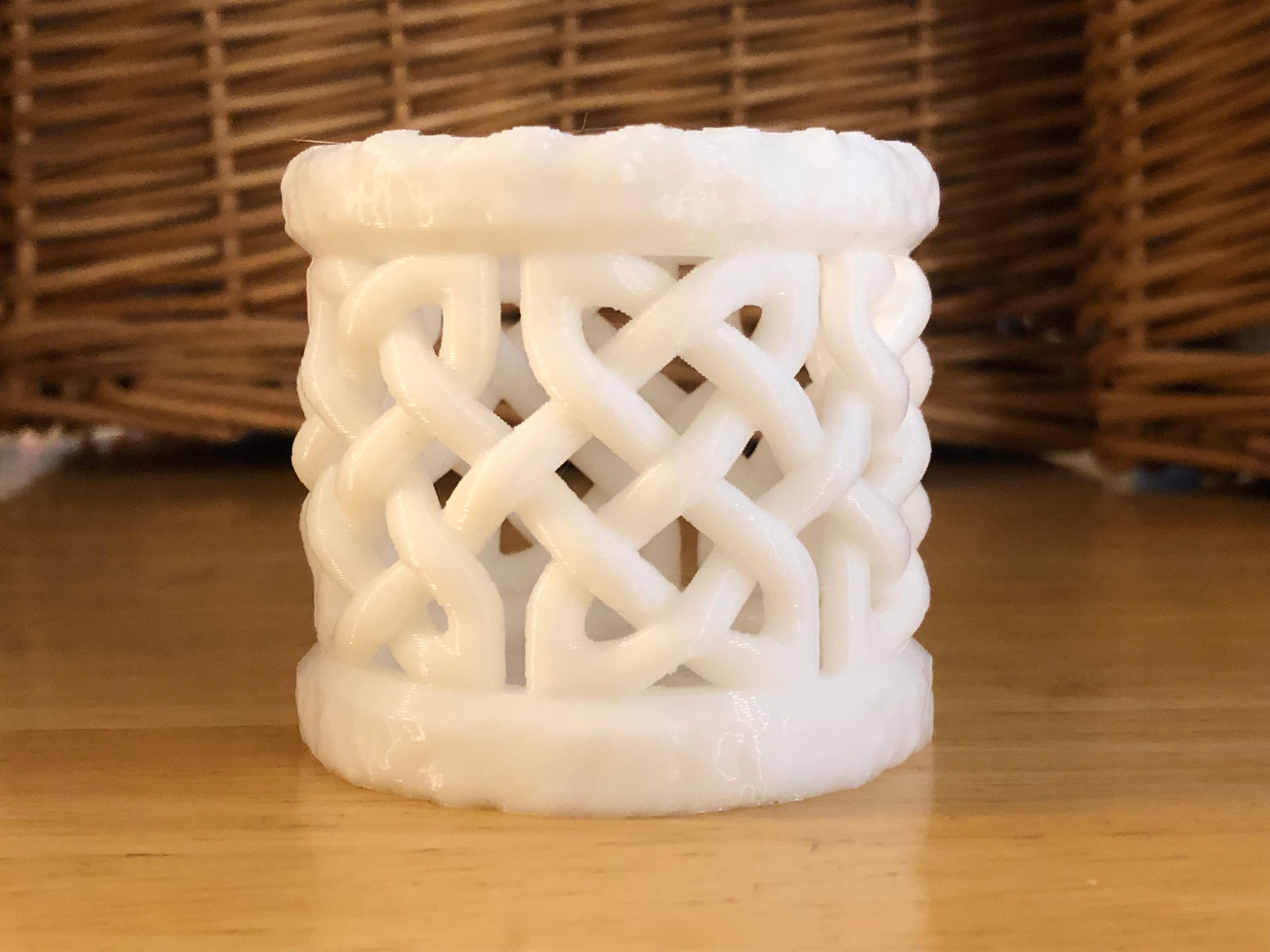 Cylindrical Celtic Knot Vase (Single Panel) 3d model