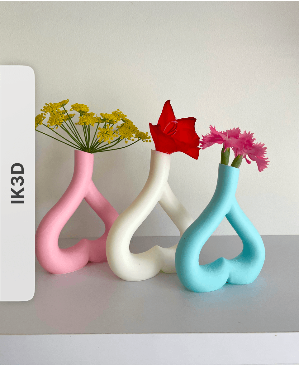 Heart Shaped Vase by IK3D 3d model