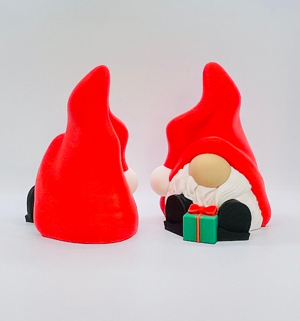 Holiday Gift Gnome 3d model