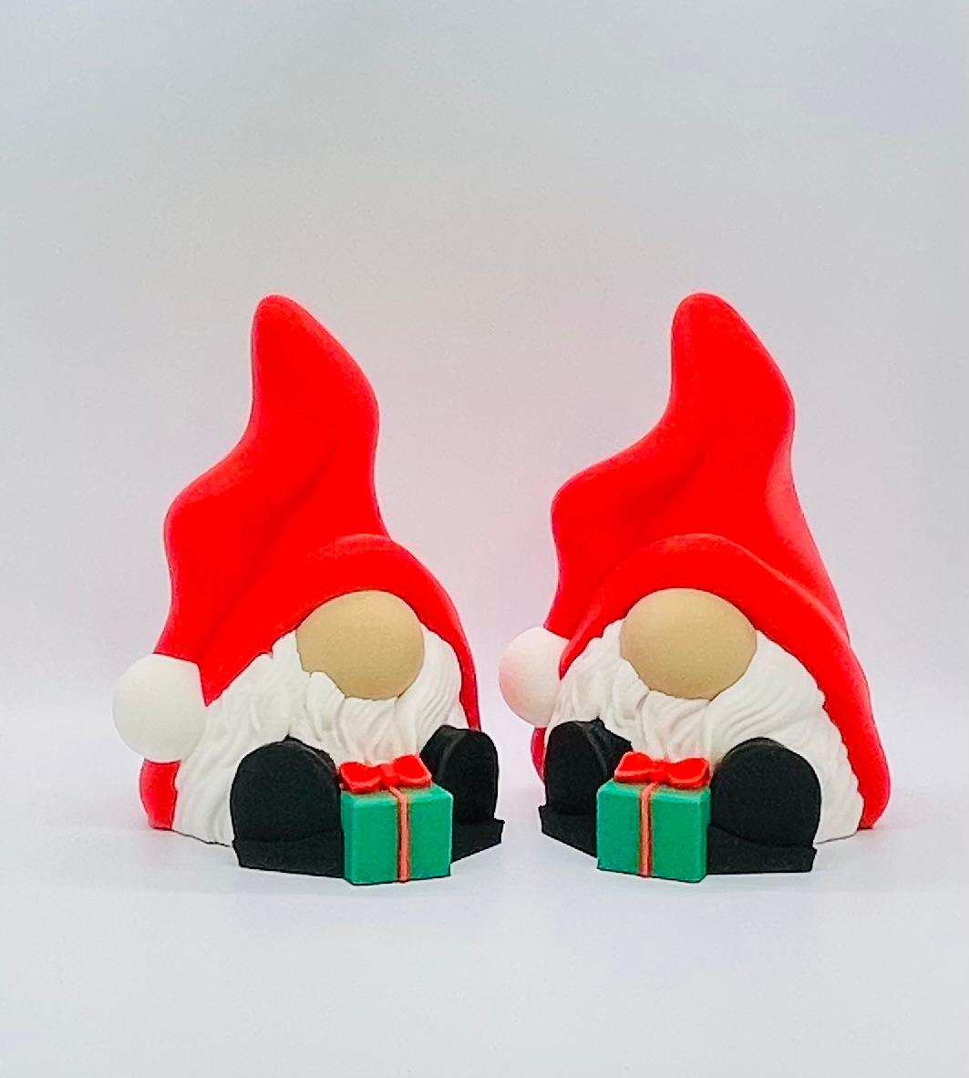 Holiday Gift Gnome 3d model