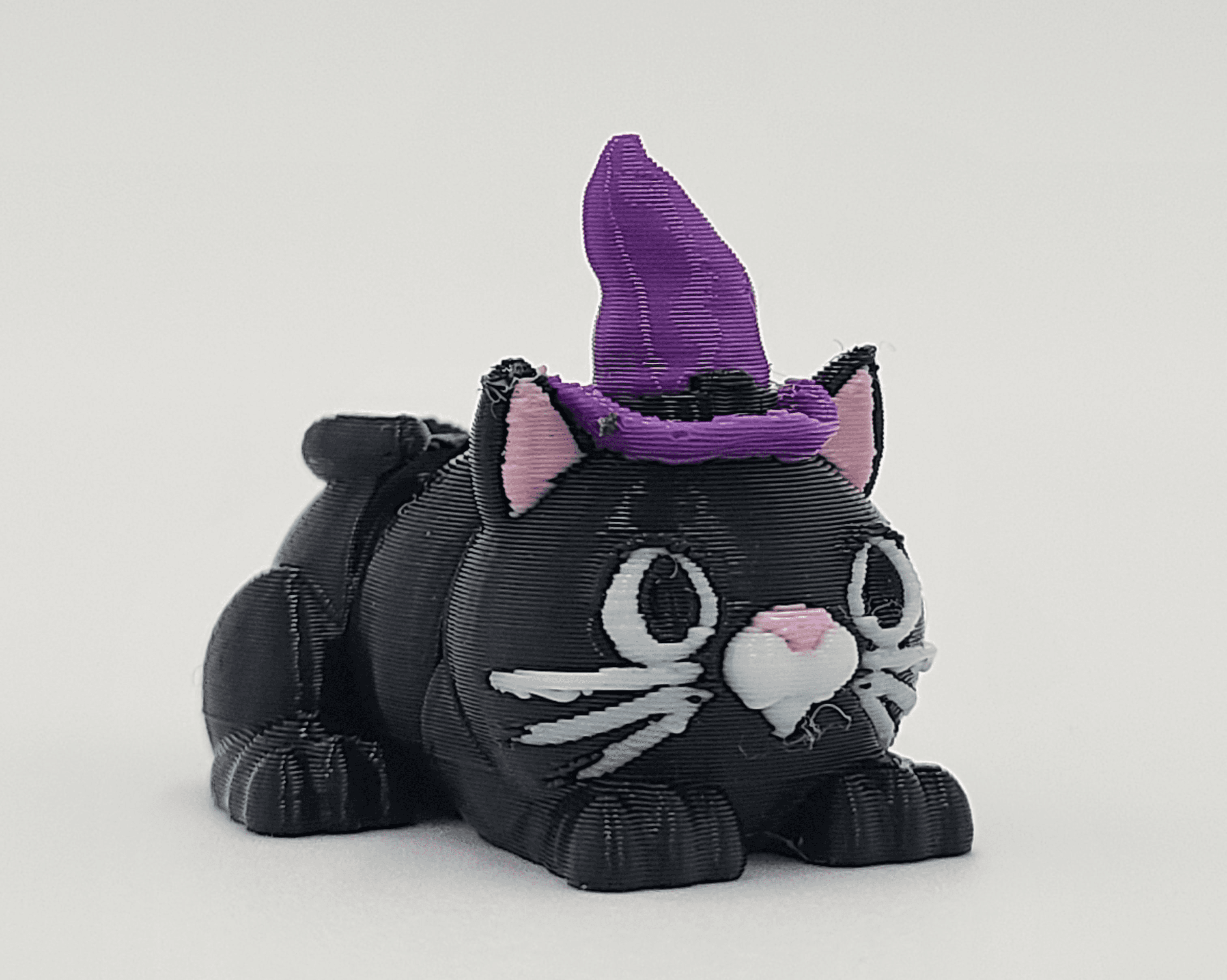 Witch Hat Snappy Cat  - Prepainted 3MF for Bambu Users (Snap-Flex: All Tolerances) 3d model