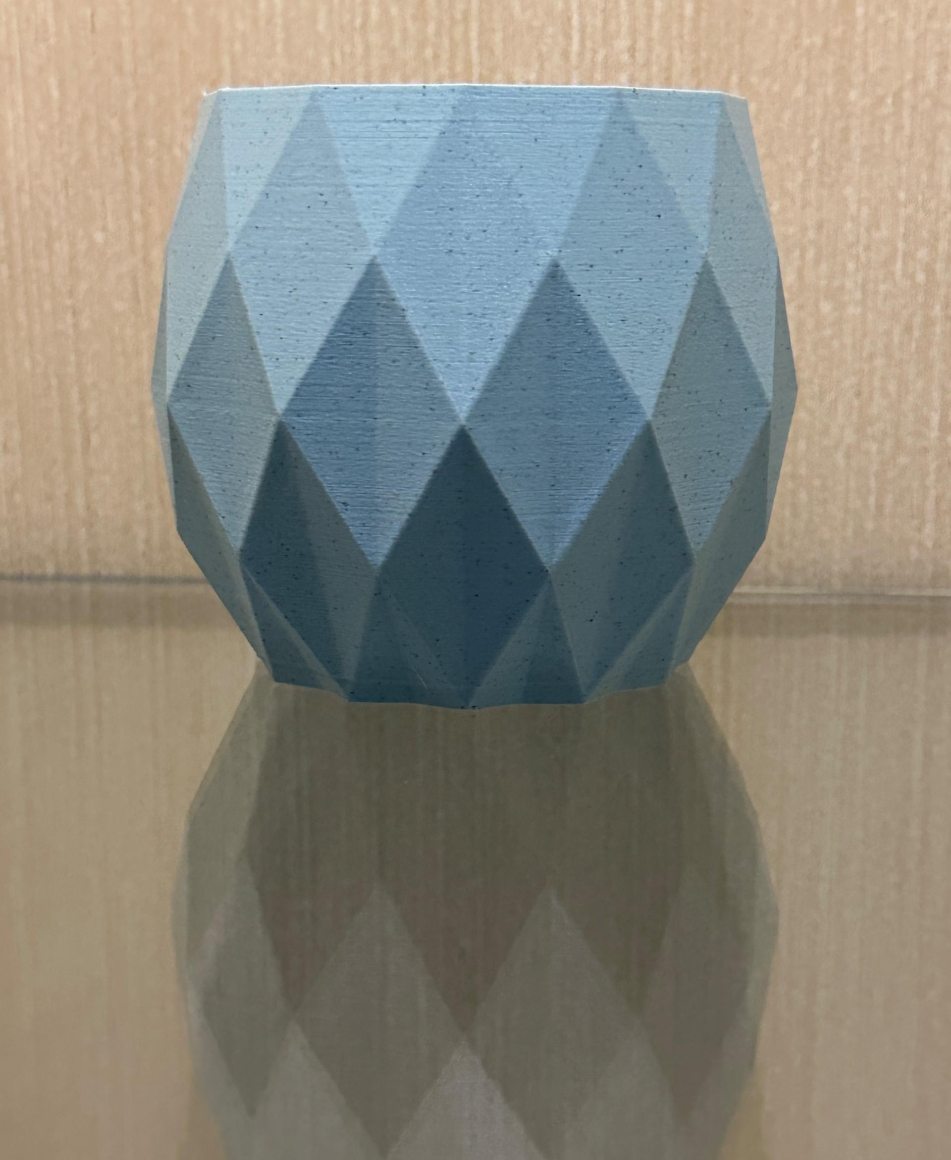 The Pineapple Planter ~  Planter ~ Free! - Love how this print turned out!!! - 3d model