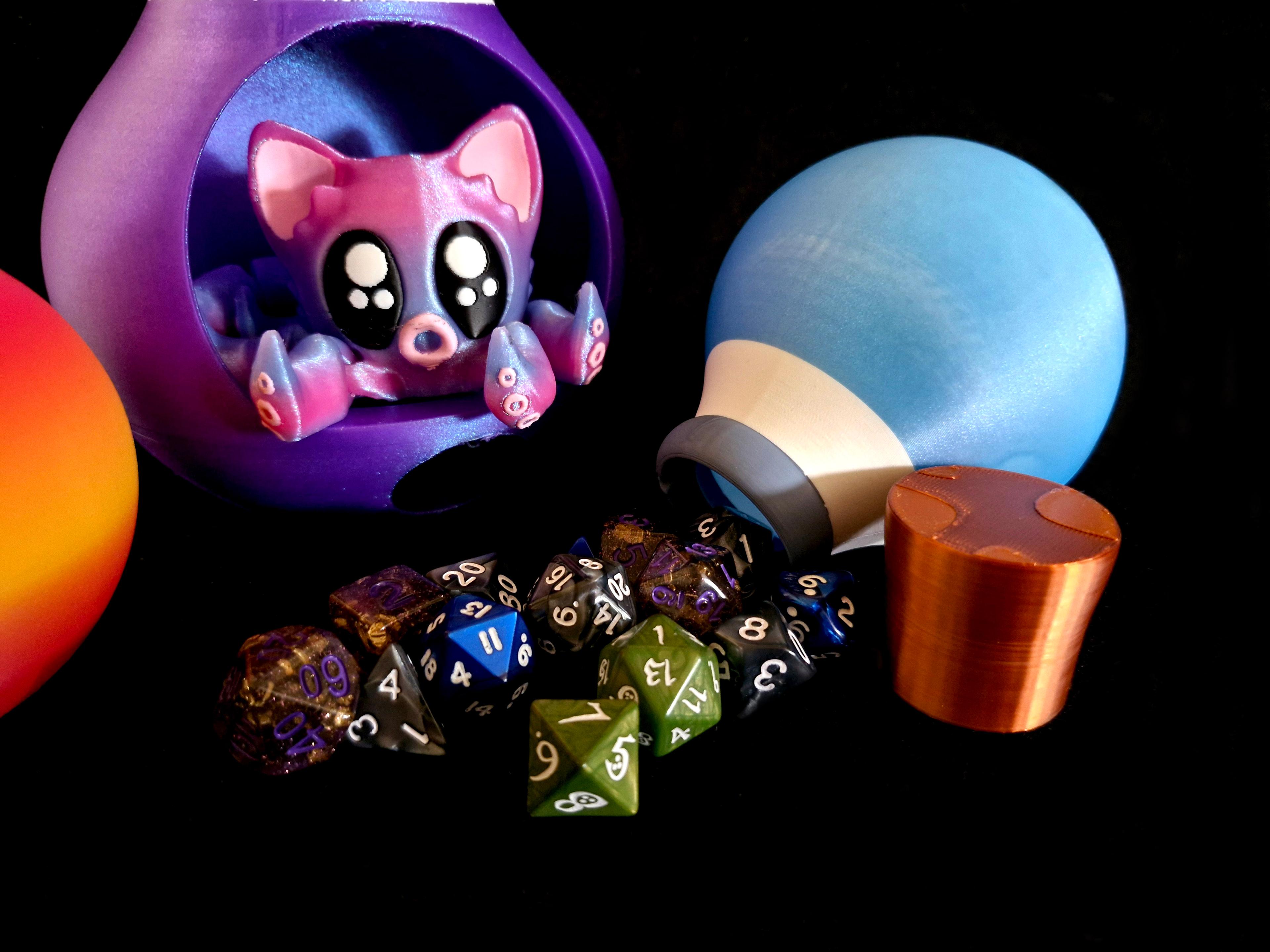 Voidkitty Dice Tower & Dice Flask *Personal Use* 3d model