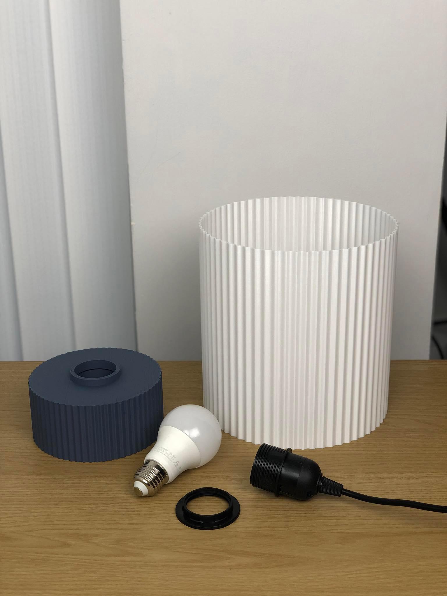 Modern Bedside/Table Lamp - Phōs 3d model
