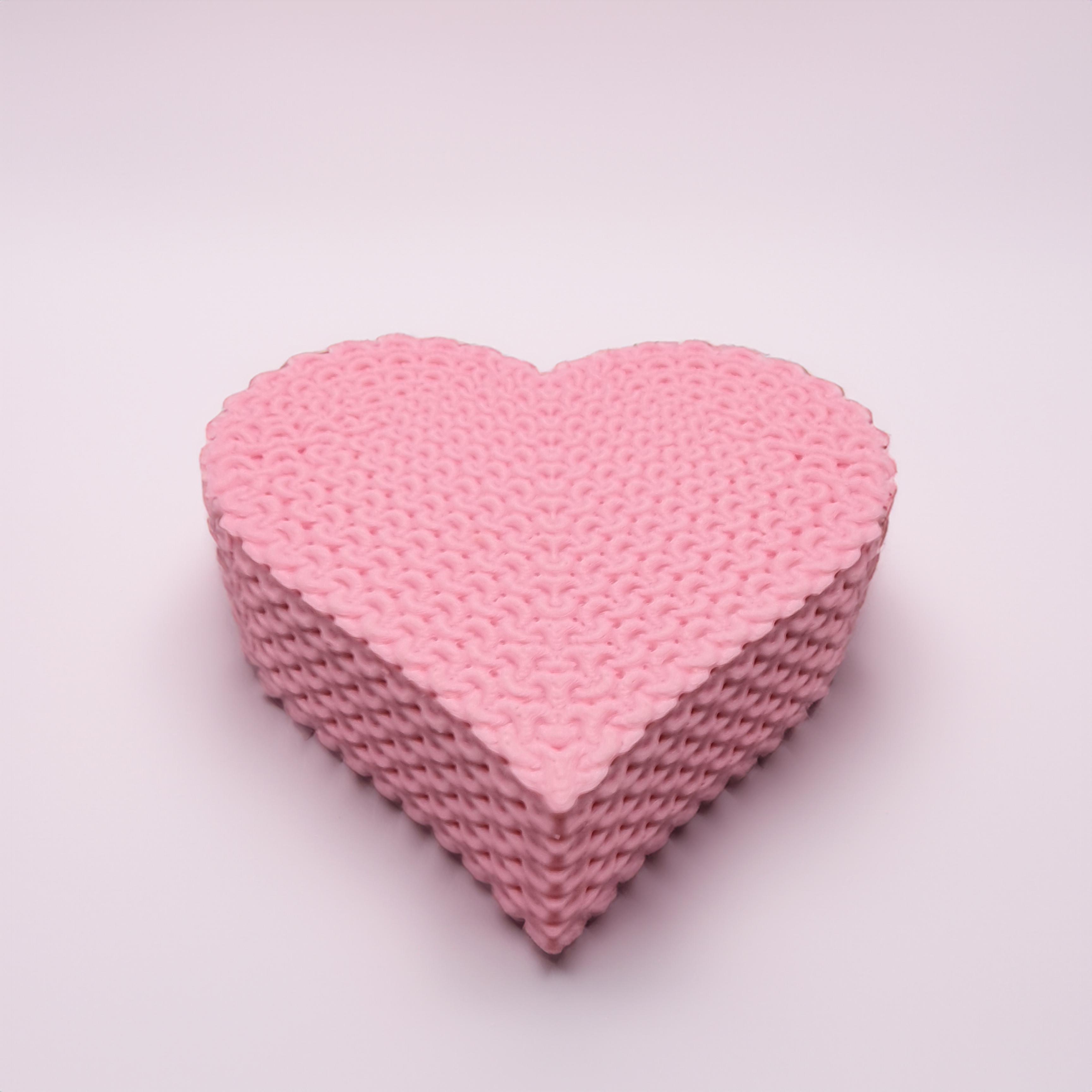 HEART KNITTED CROCHET CONTAINER VALENTINES STORAGE 3d model
