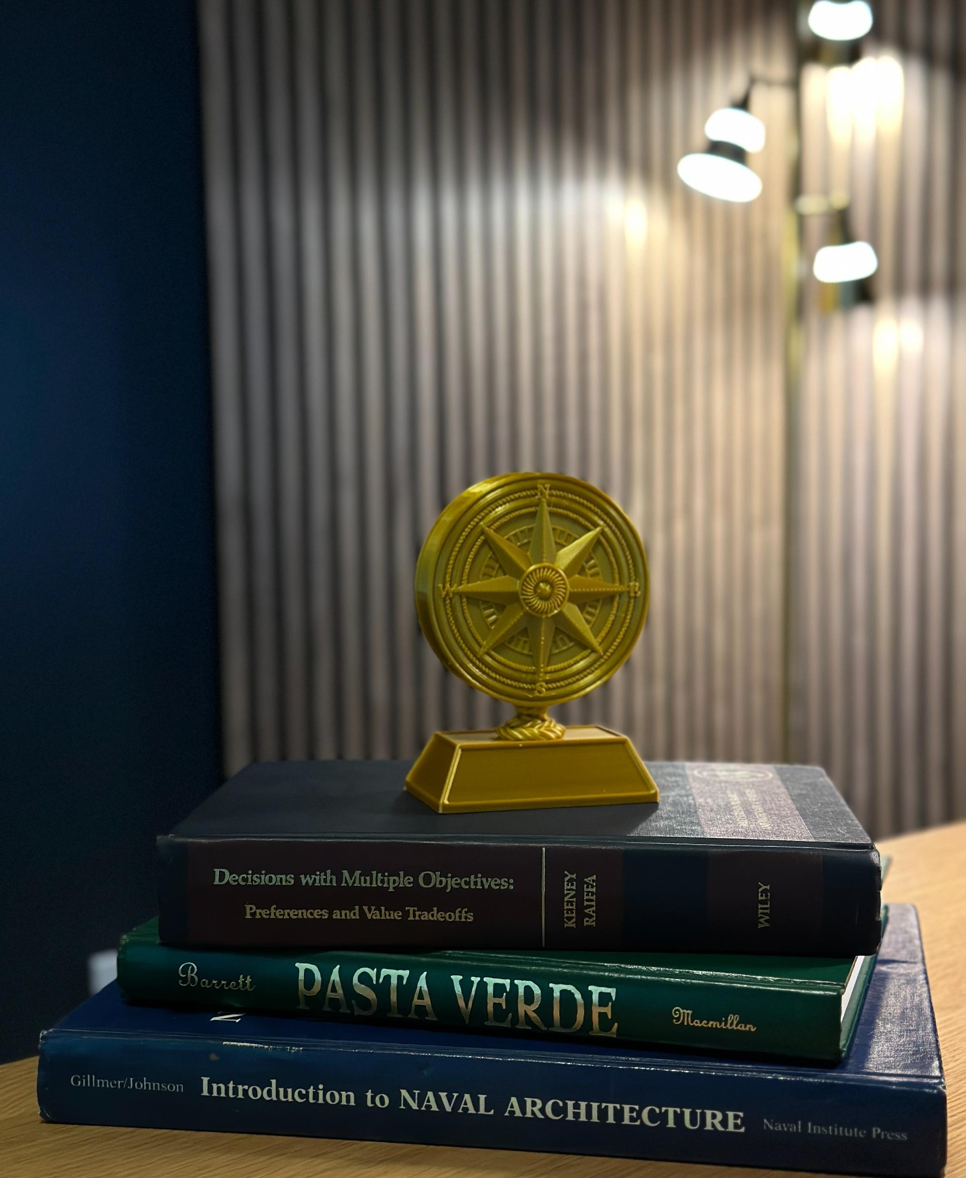 Reader's Compass ~ Bookends - Printed in all Gold - 3d model