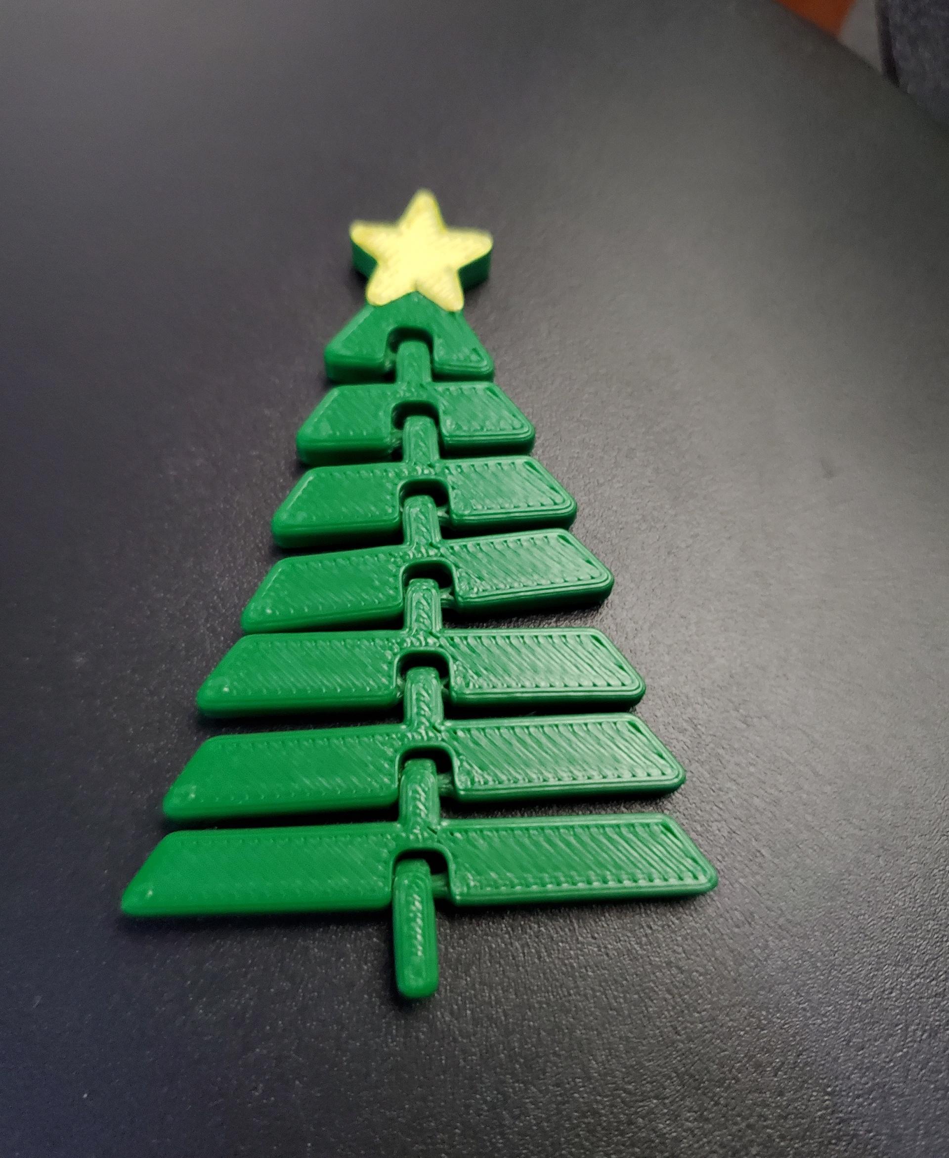 Articulated Christmas Tree with Star - Print in place fidget toy - 3mf - sliceworx forest green - 3d model
