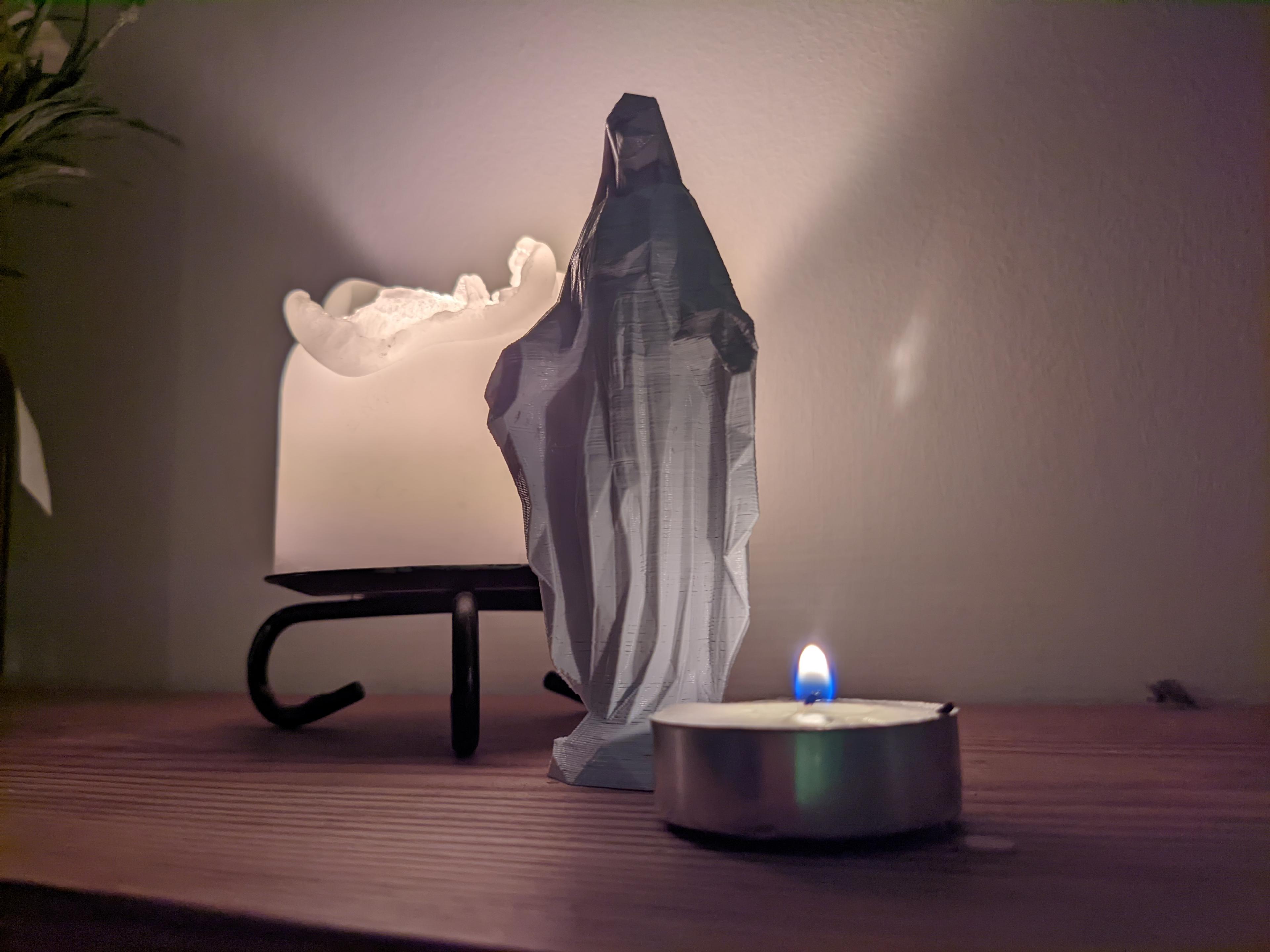 Virgin Mary Figurine [ Low-Poly ] 3d model