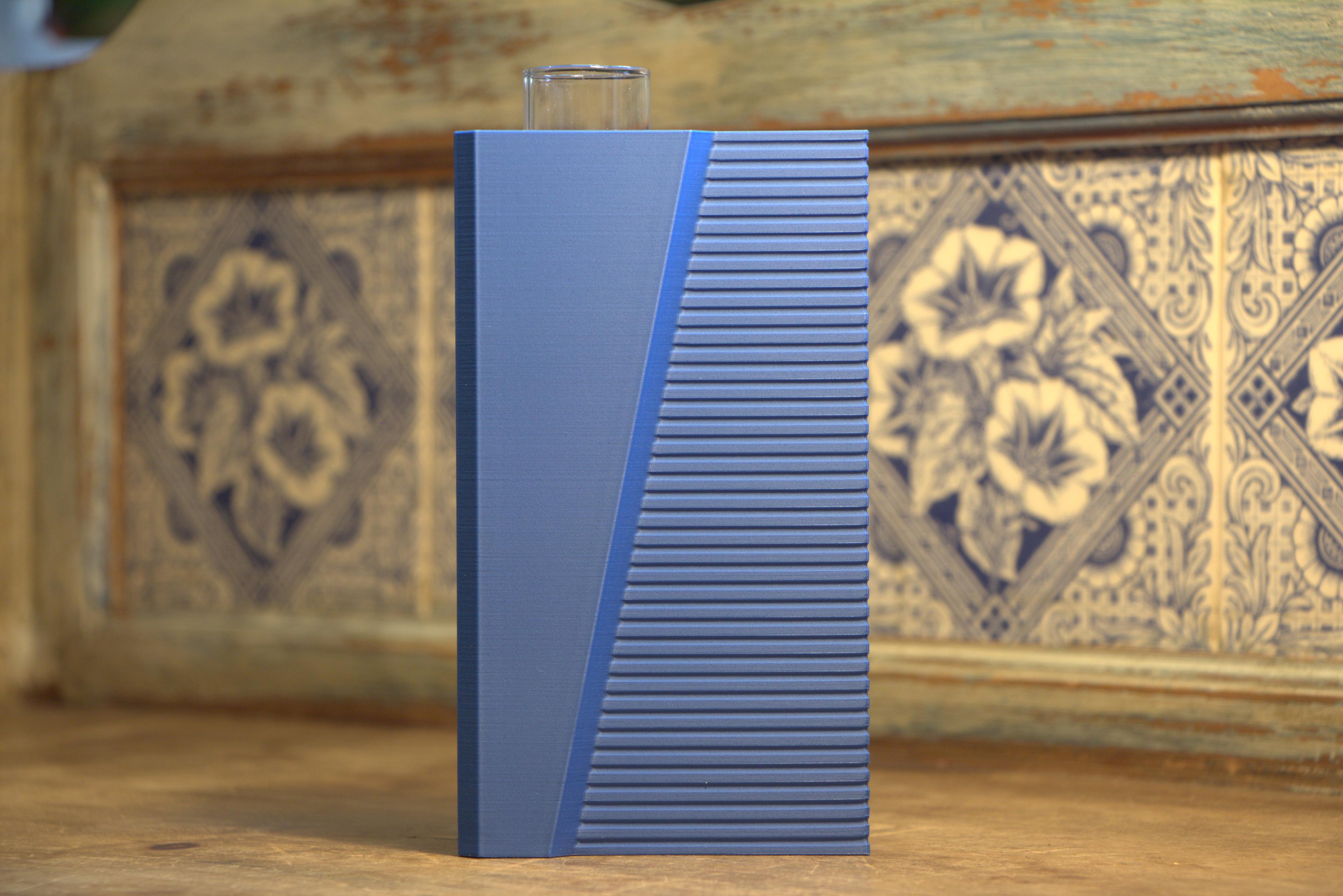 SLANT Neo-Brutalist Vase 3d model