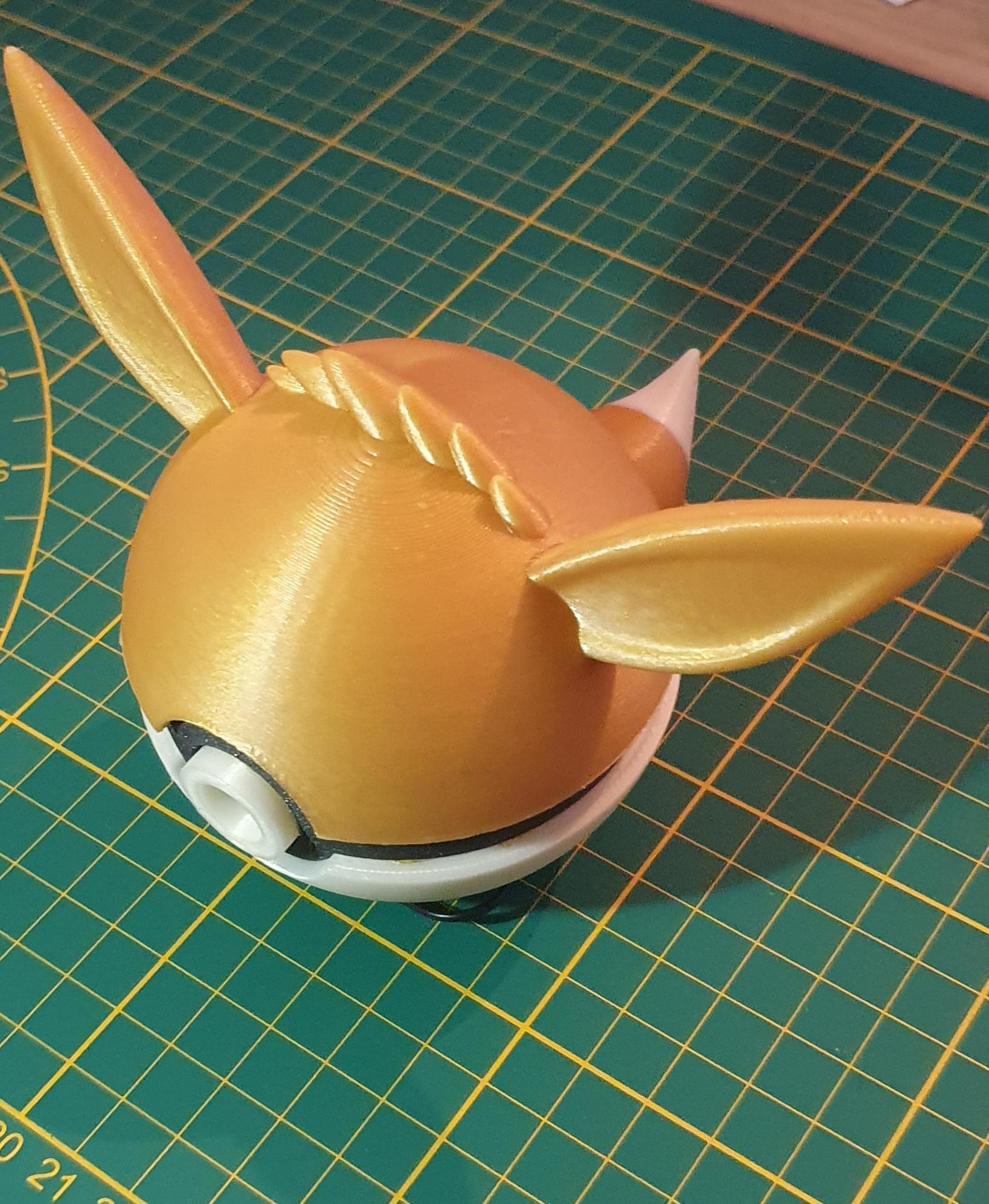 Eevee Pokeball  - The only picture on Thangs doesn't show the tail, so I'm offering a different angle. - 3d model