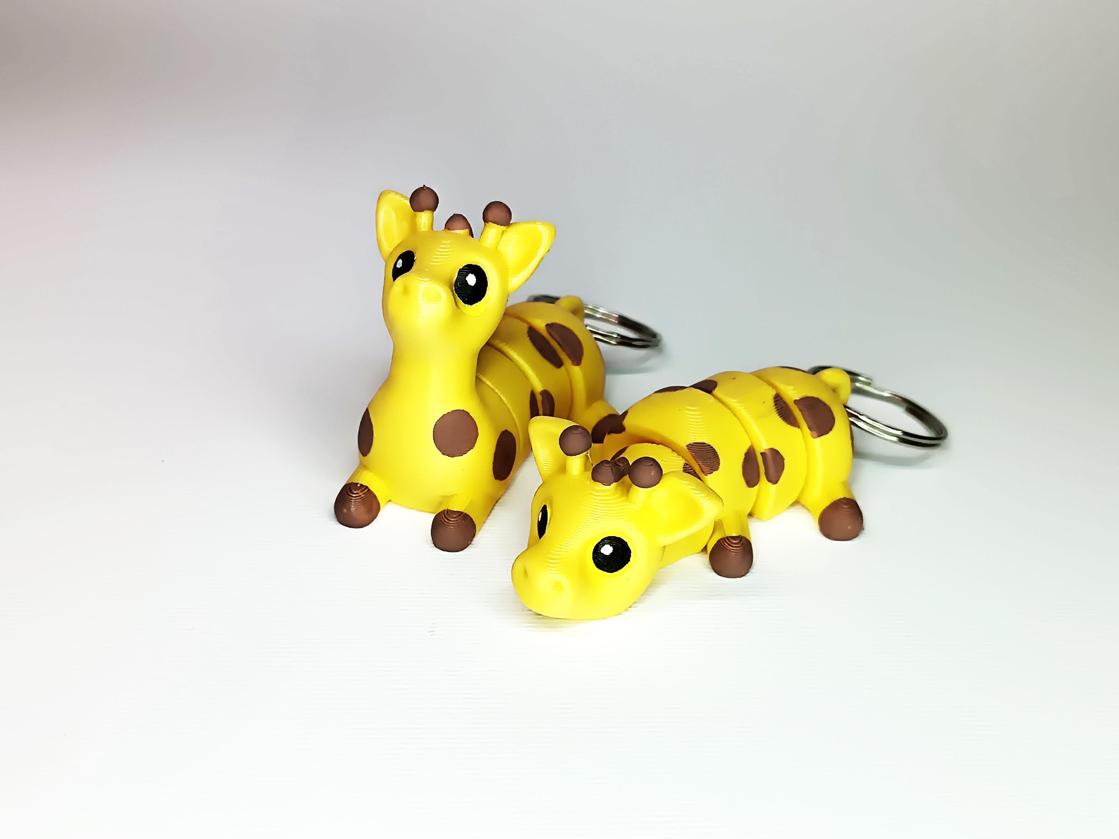  Cute Flexi Pets Giraffe (Keychain Friendly) 3d model