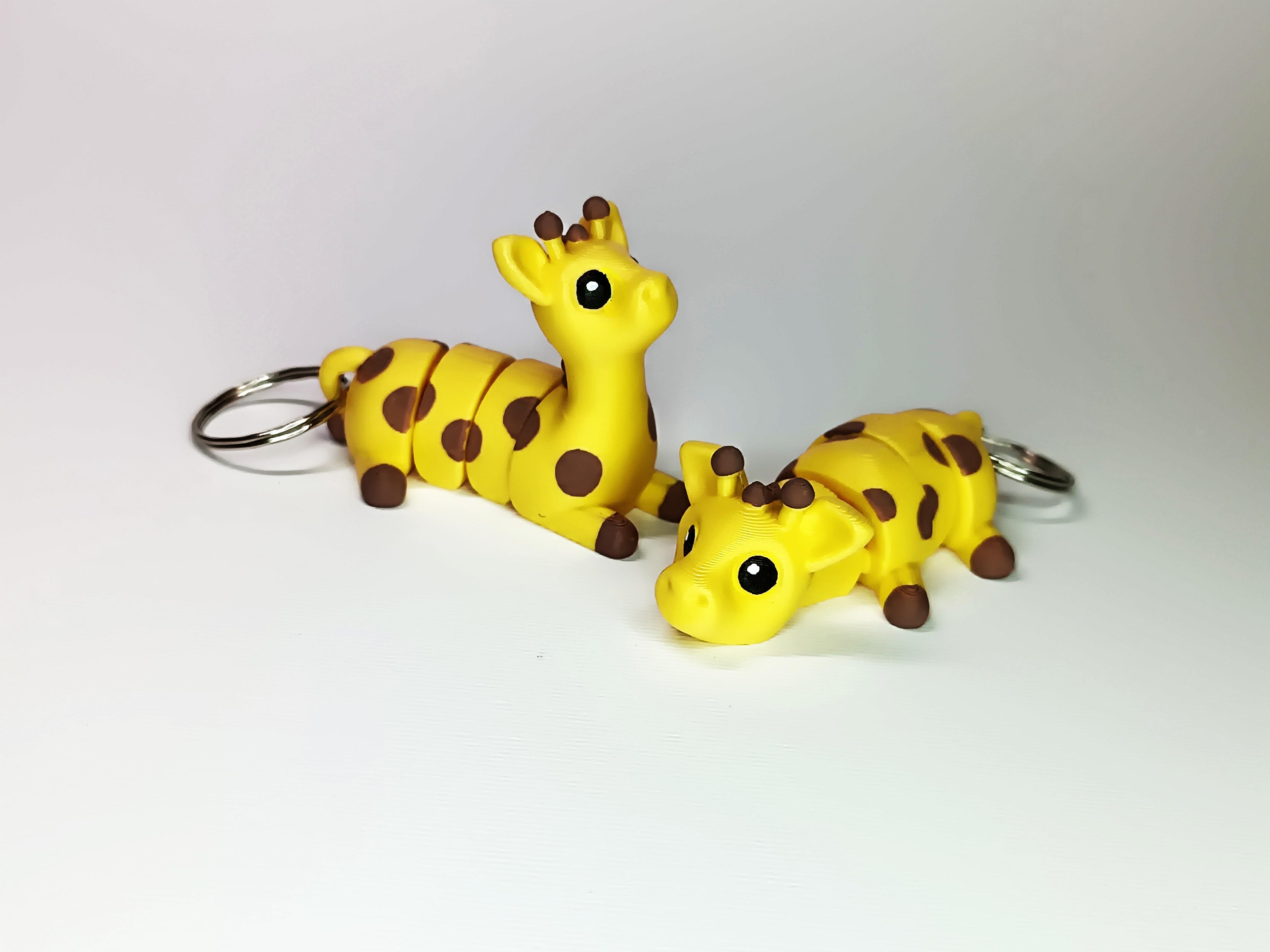  Cute Flexi Pets Giraffe (Keychain Friendly) 3d model