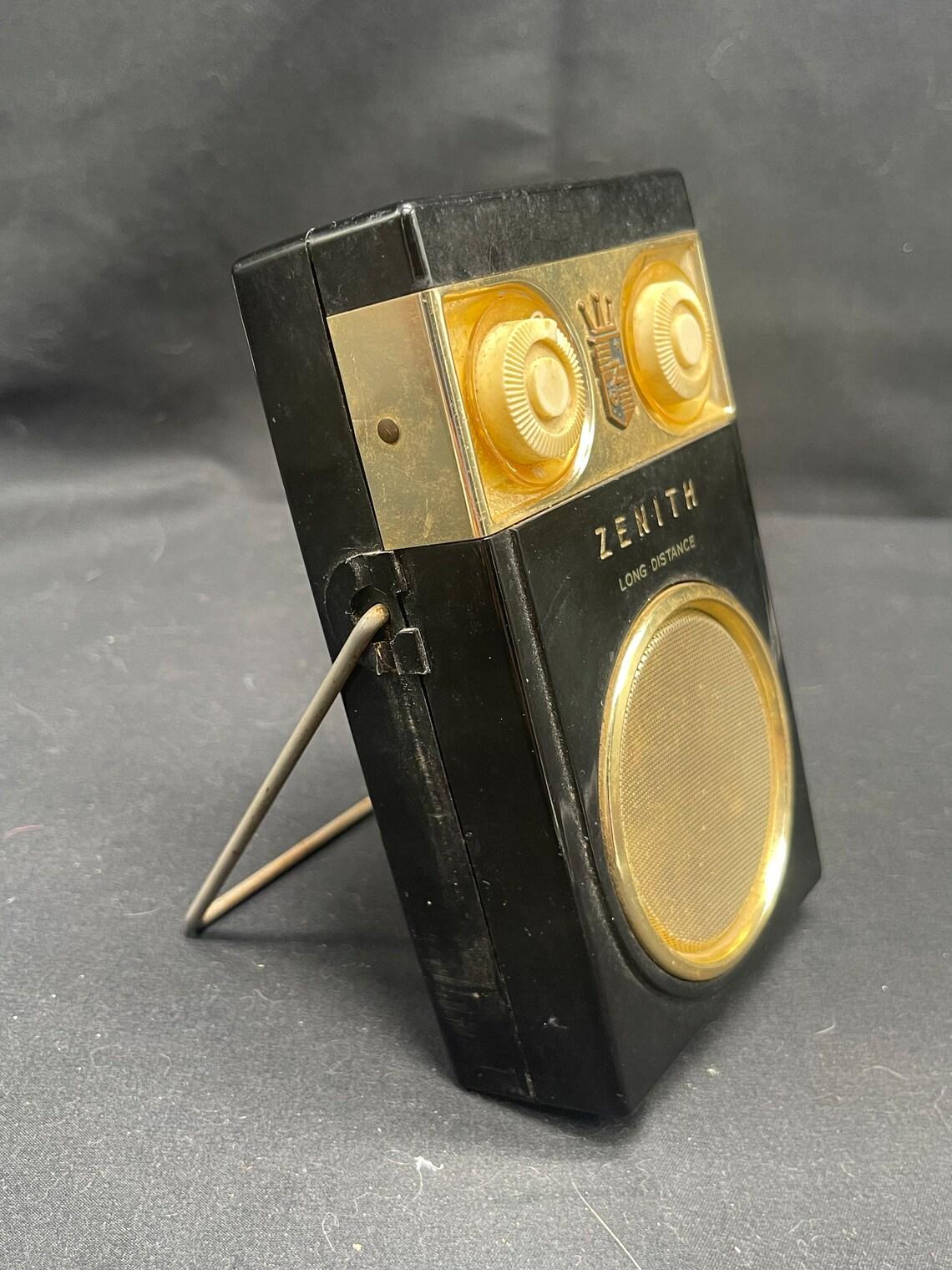 Fallout TV Series - Zenith 500 Transistor Inspired Portable Radio 3d model