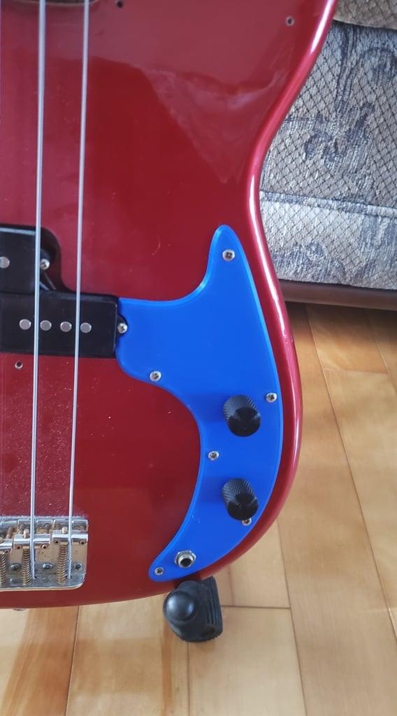 P-bass cover pickguard 3d model