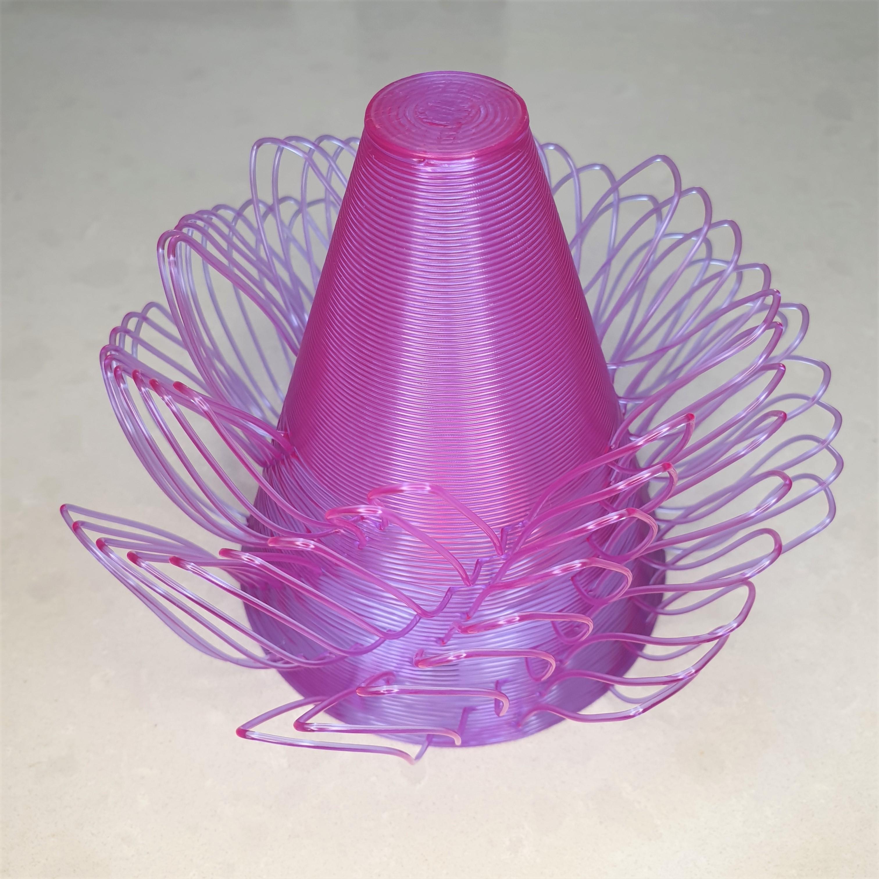 Loopy vase for 1mm nozzle 3d model