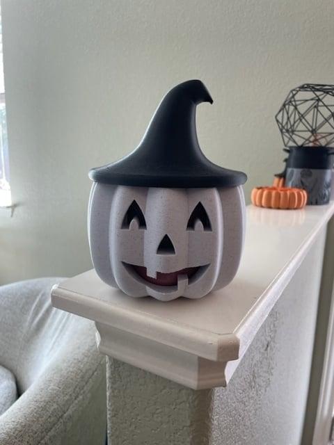 Halloween Jack O Lantern Candle Holder with Hat for 3 Wick Candle 3d model