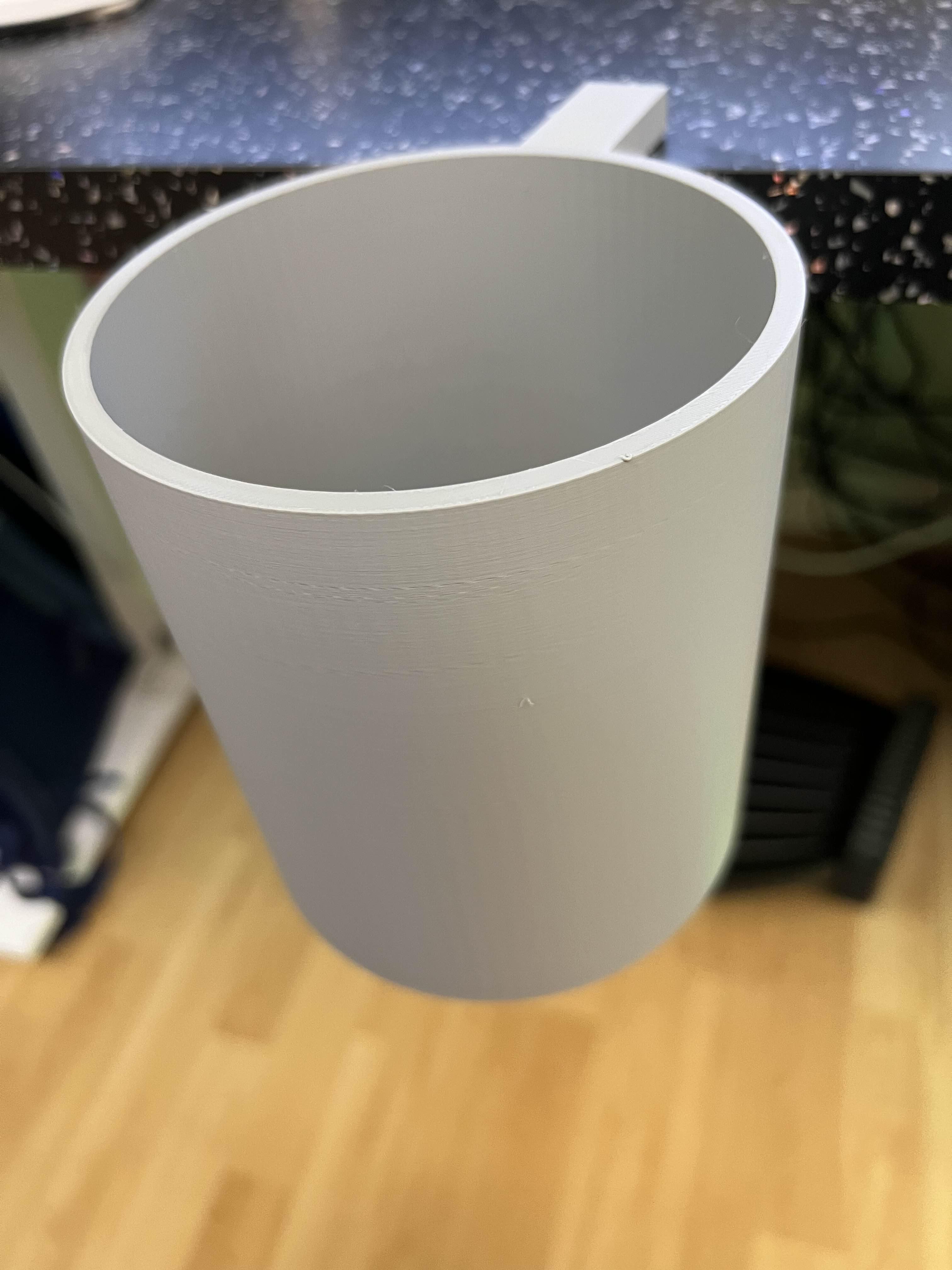 updated desk clamp trash can v2.stl 3d model