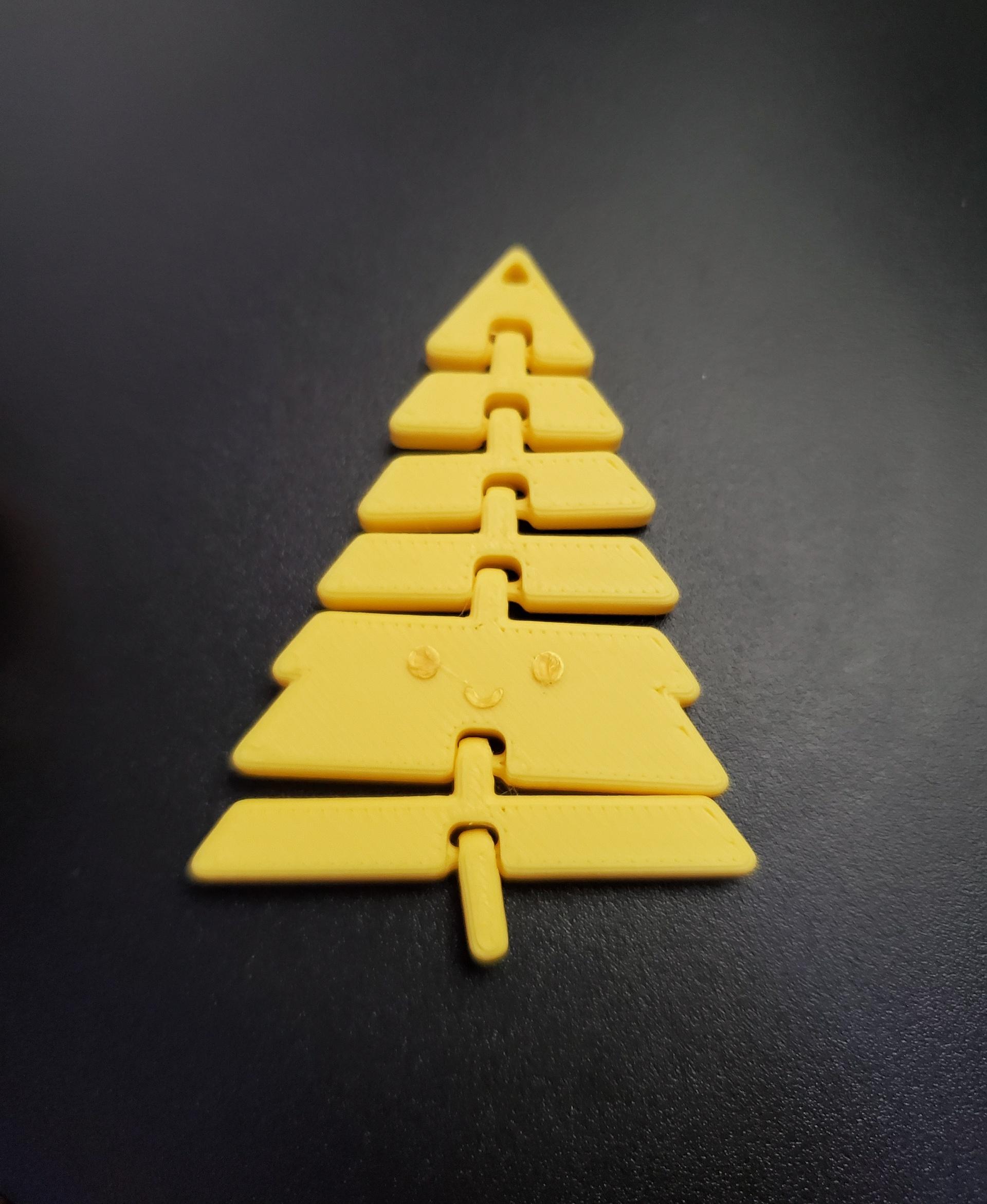 Articulated Kawaii Christmas Tree Keychain - Print in place fidget toy - 3mf - polyterra savannah yellow - 3d model