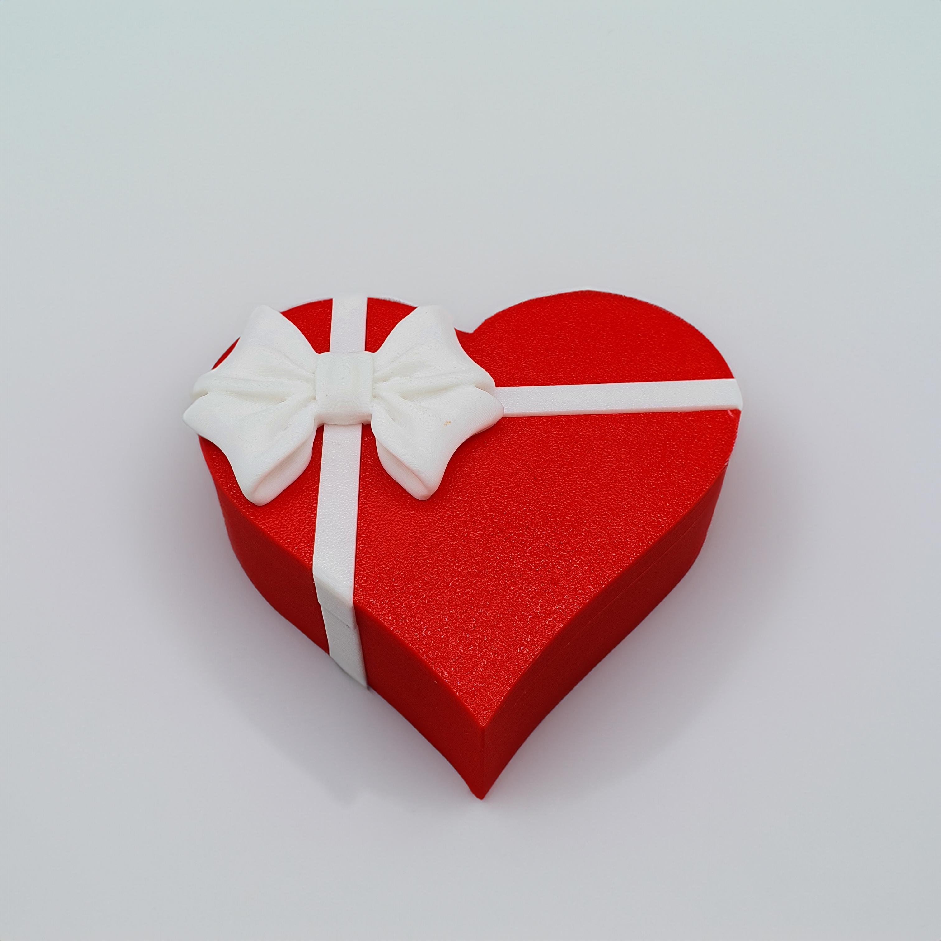 VALENTINES HEART GIFT BOX STORAGE 3d model
