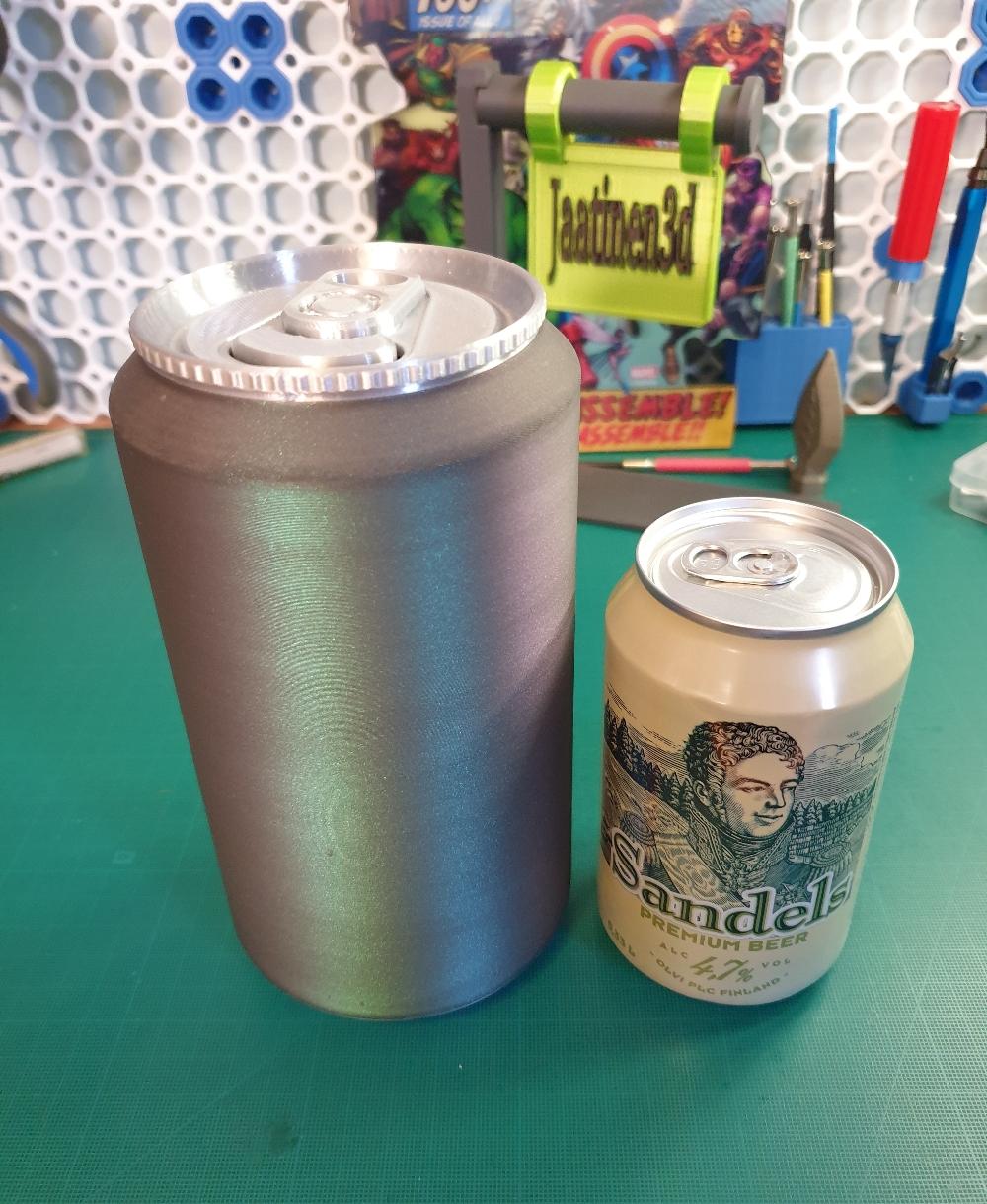 StashCan  - I scaled it up to 140% to fit a real can inside as a gift for a friend! I had to scale the retaining rings 200% on the z-axis though, otherwise the mechanism was too loose to lock the rotating clip. - 3d model