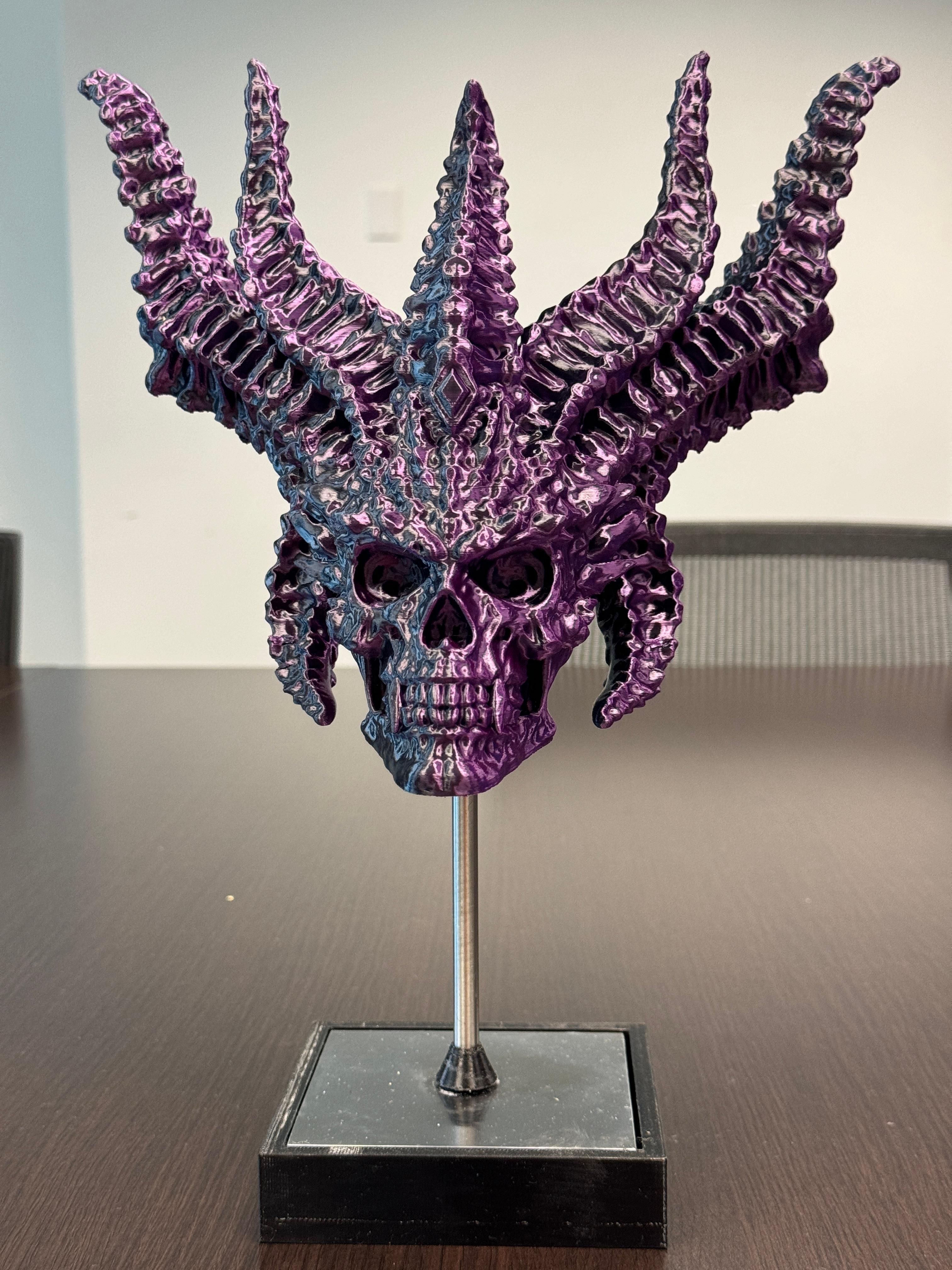 Lilith's Skull - Diablo V - Fan Art - This is a beautifully-detailed model, printed in Eryone Silk Dual Color Purple/Black PLA at 0.2mm layer height on the Creality K1-Max. It may have been intended for resin, but it prints wonderfully in FDM with strong tree supports. - 3d model