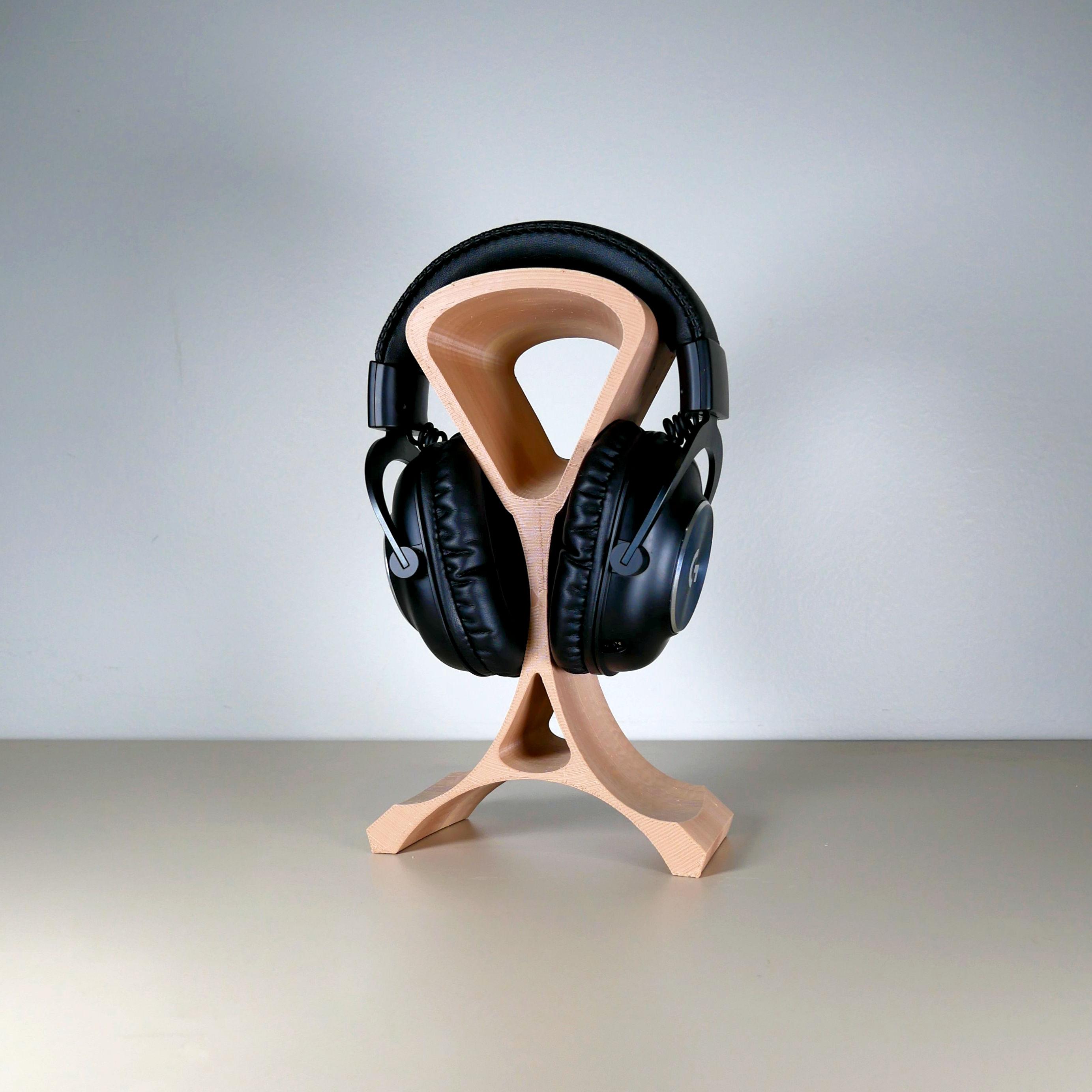 Organic Headphone Stand 3d model