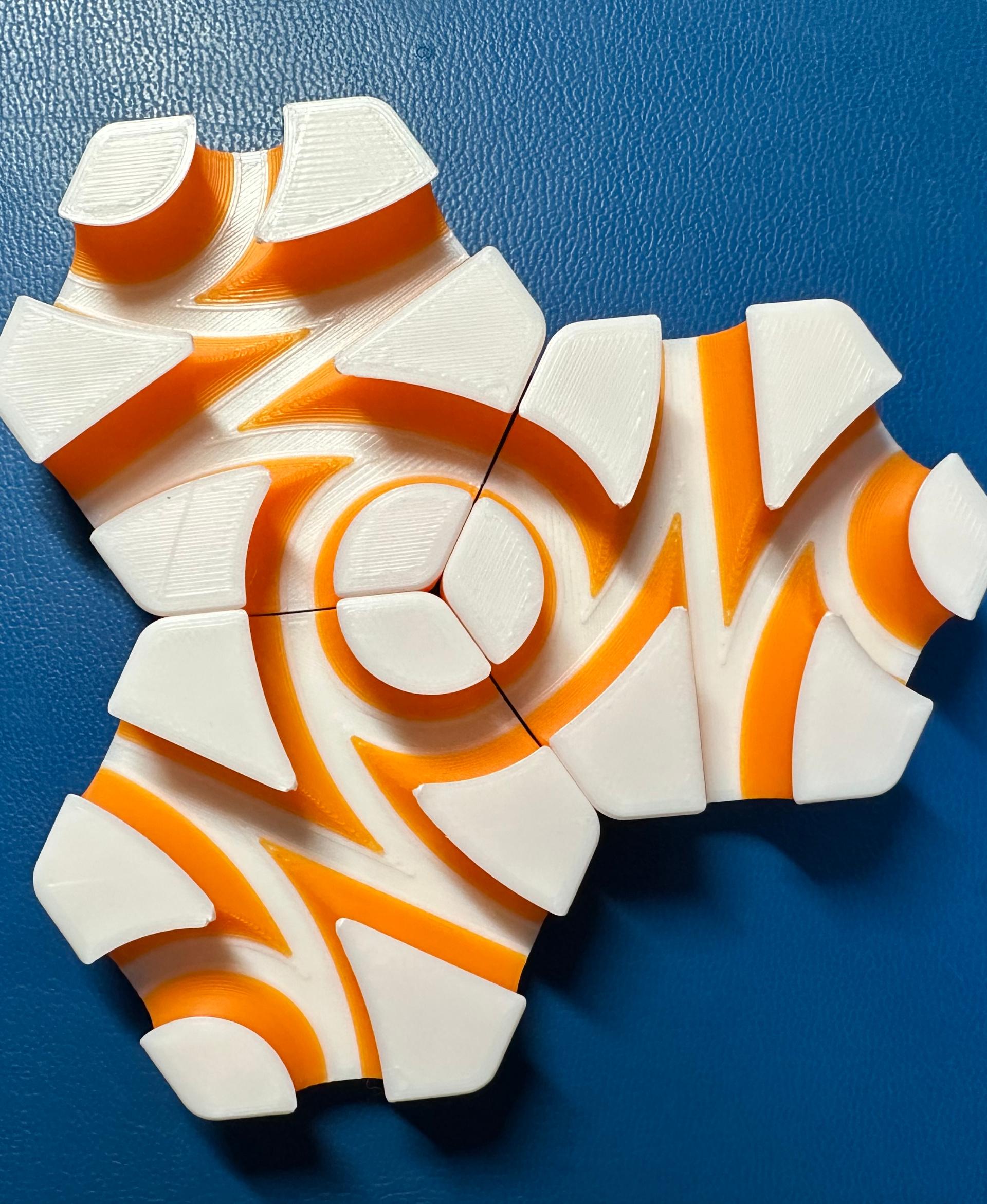 Hextraction - zigzag tile - Printed in Overture Super PLA Orange and Elegoo PLA White - 3d model