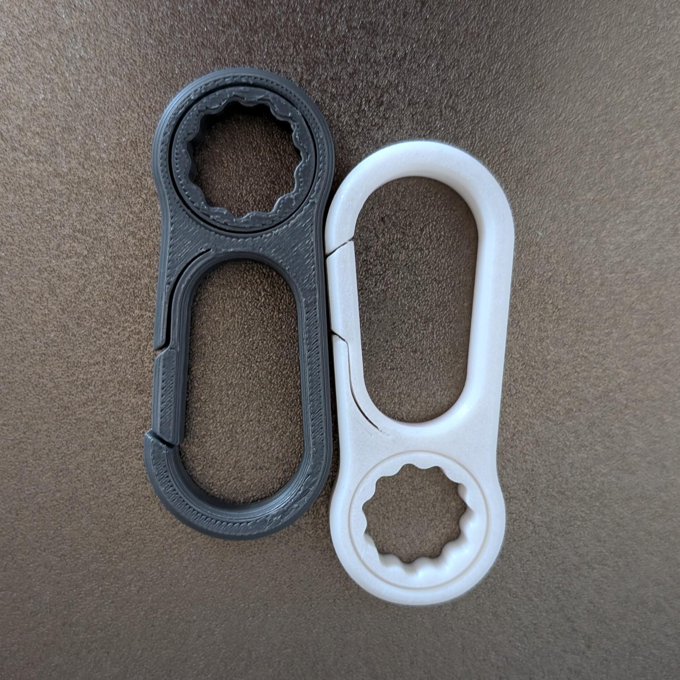 Keychain Spinner Carabiner | Strong Flexible Closure 3d model