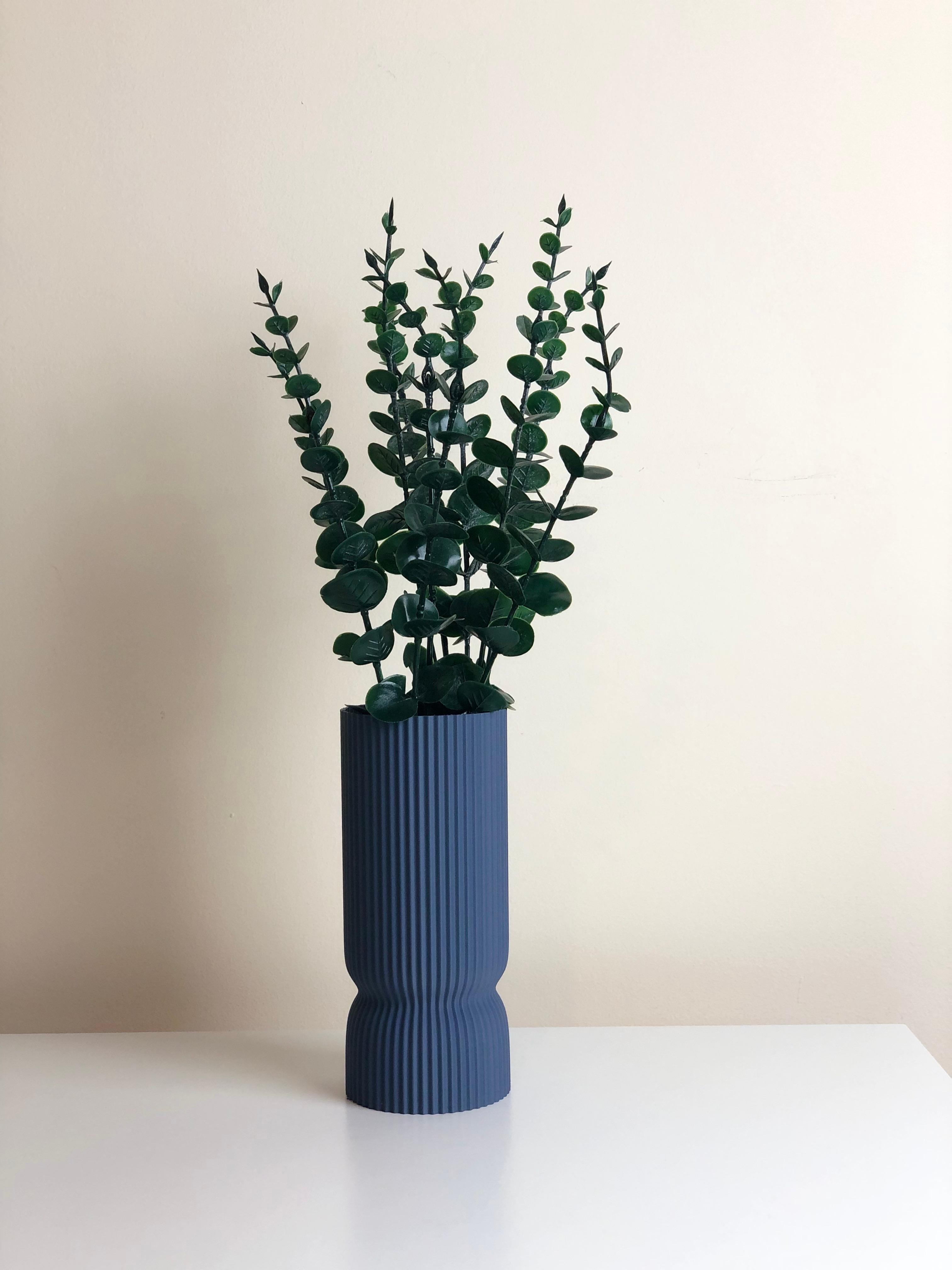 Modern Indoor Vase - Athena 3d model