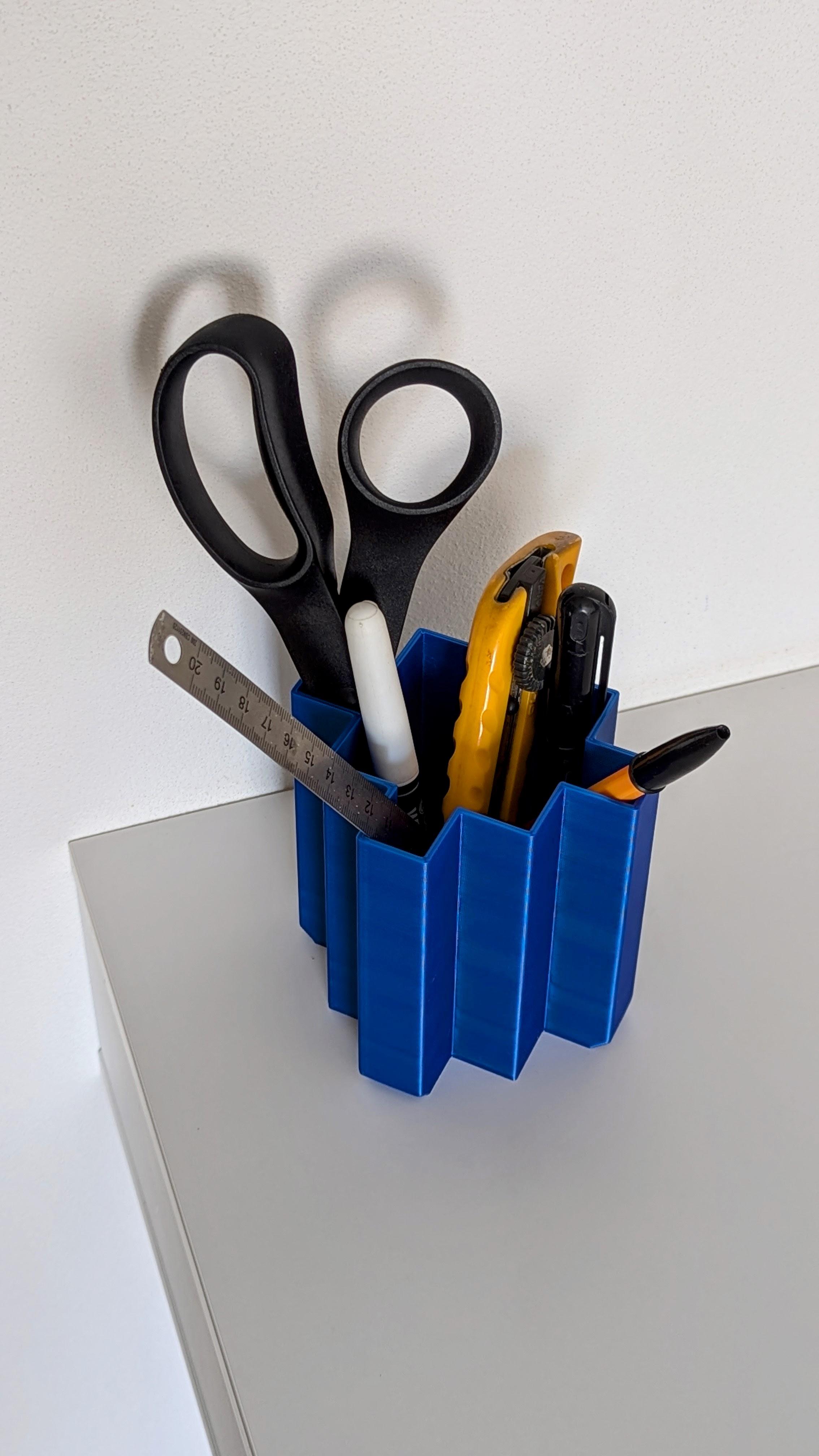 RAW PENCIL HOLDER VERTICAL 3d model