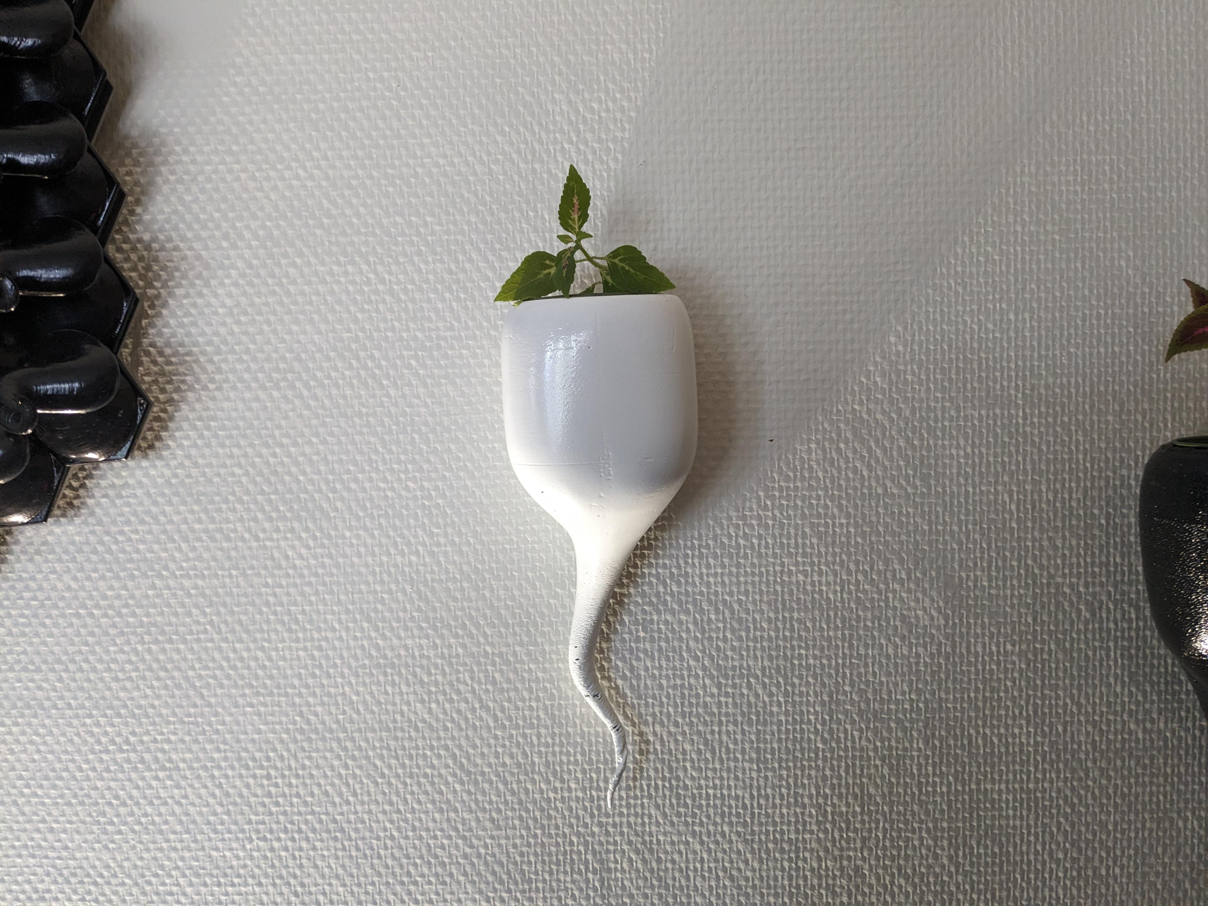 White Drop Plant Pot 3d model