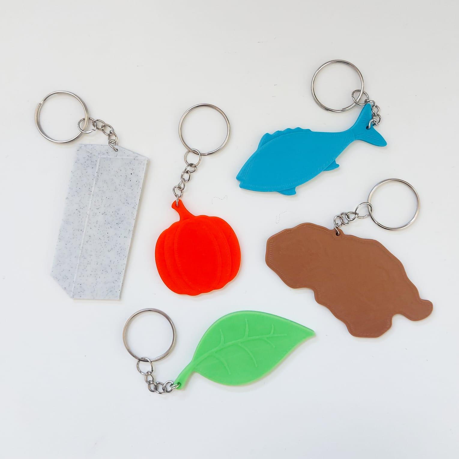 Interactive Shadow Keychains 3d model
