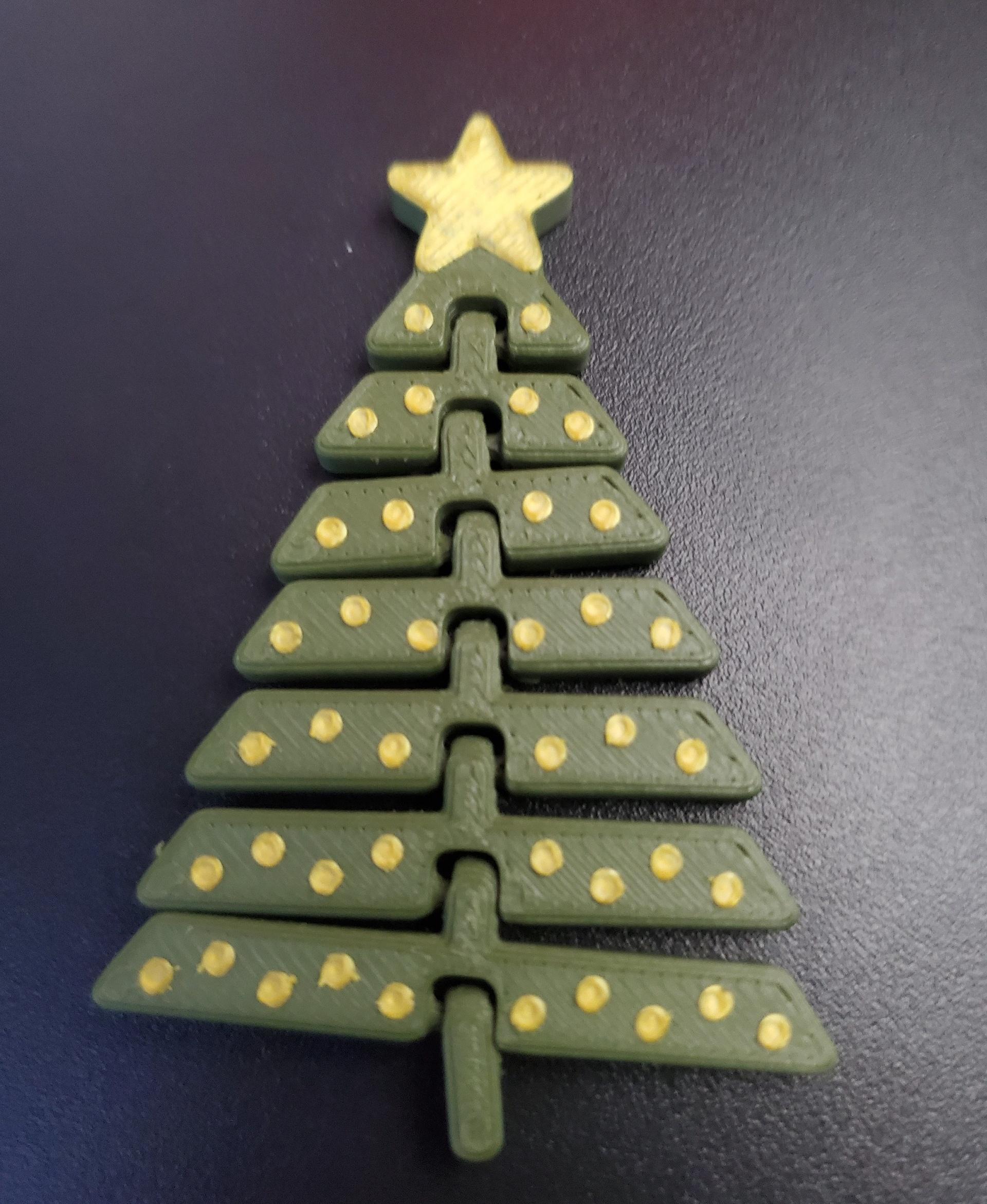 Articulated Christmas Tree with Star and Ornaments - Print in place fidget toys - 3mf - polyterra dark army green - 3d model