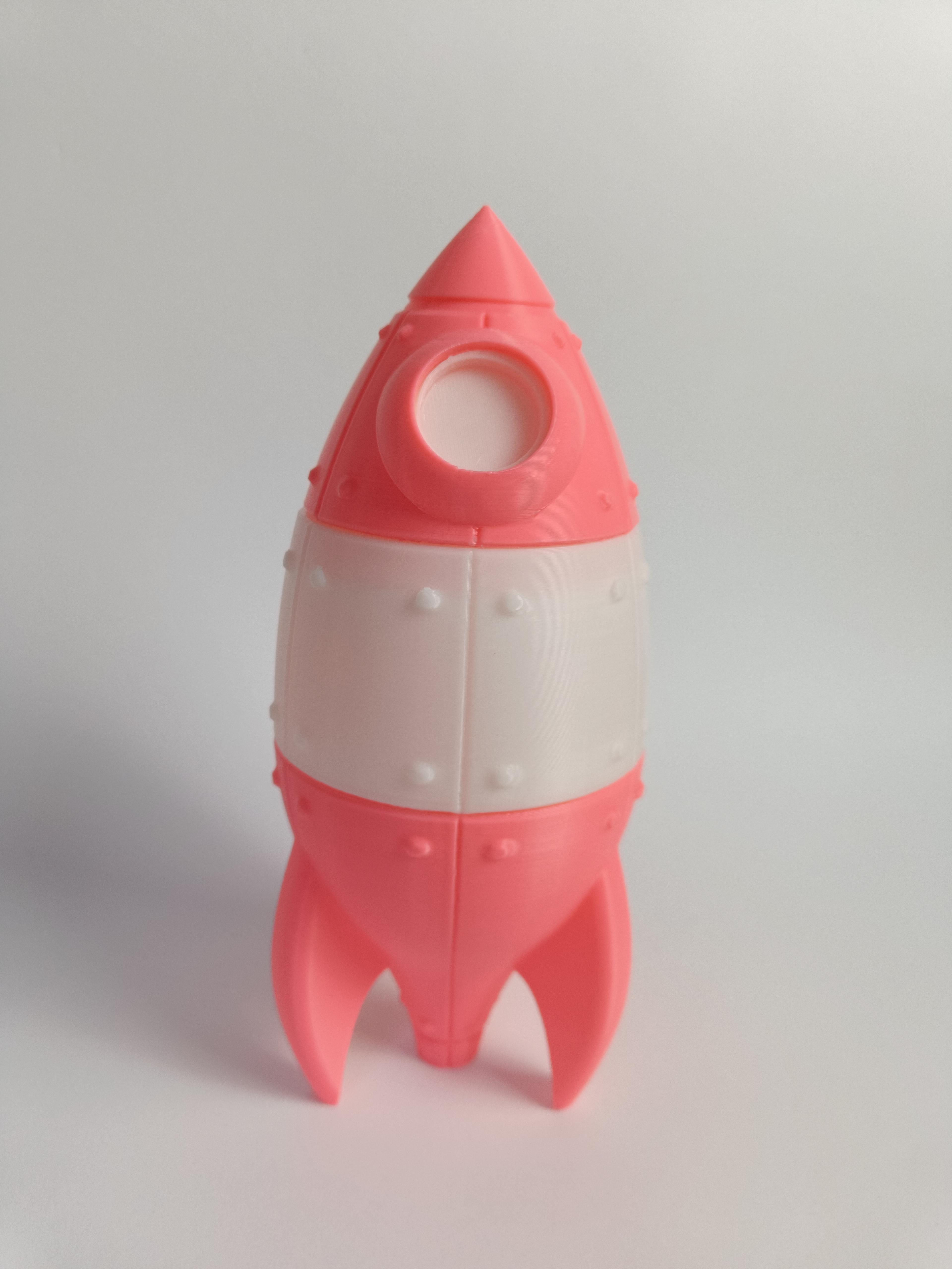 Rocket Container / Piggy Bank 3d model