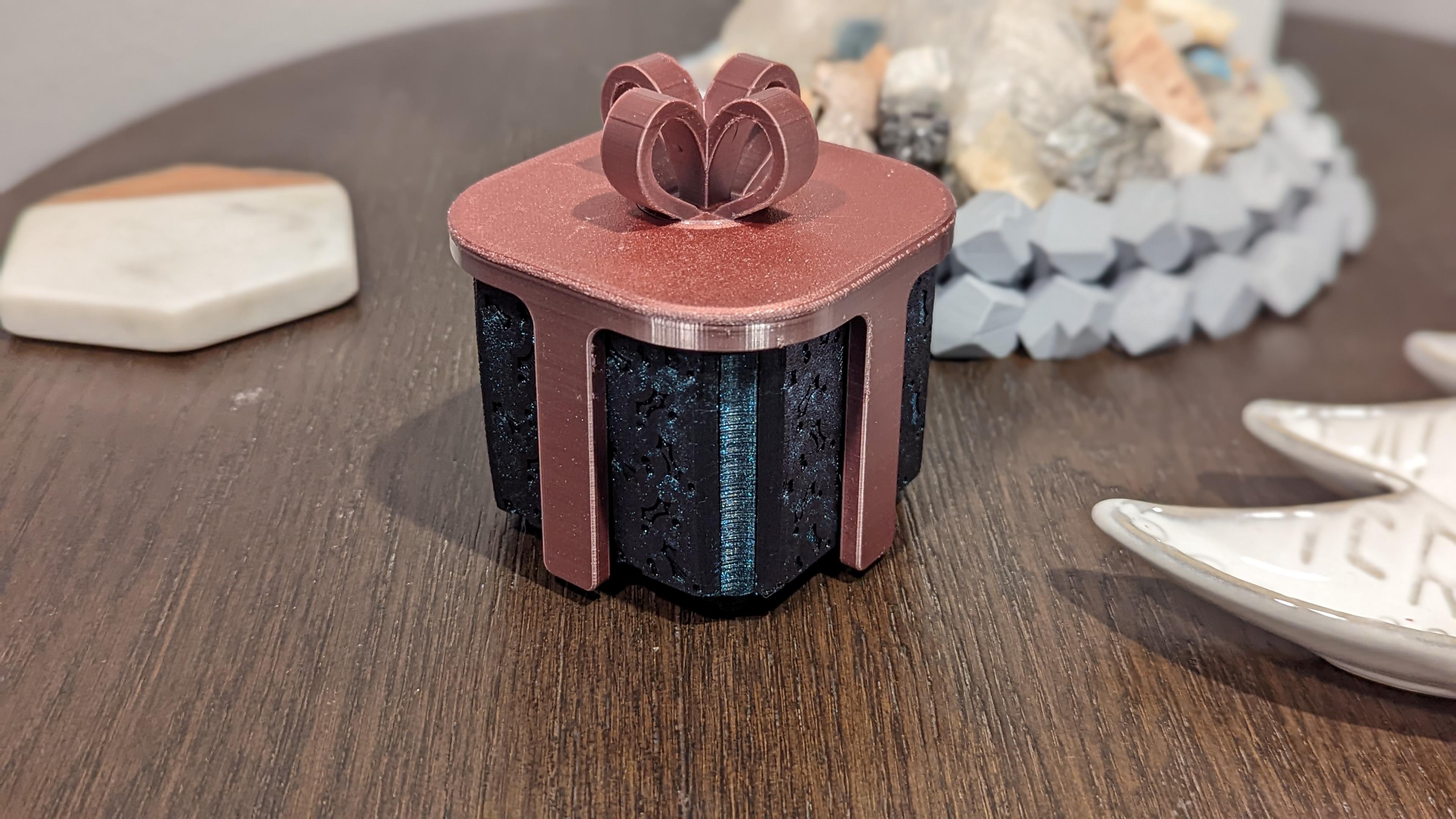 Print-In-Place Present Box 3d model
