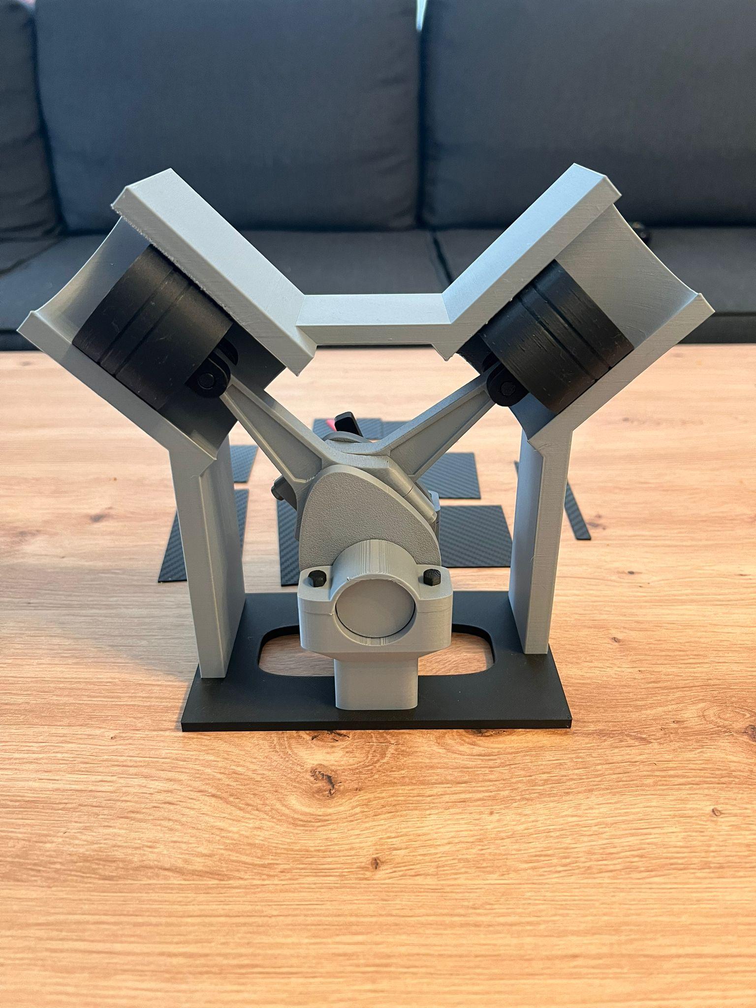 PISTON ENGINE MODEL 3d model