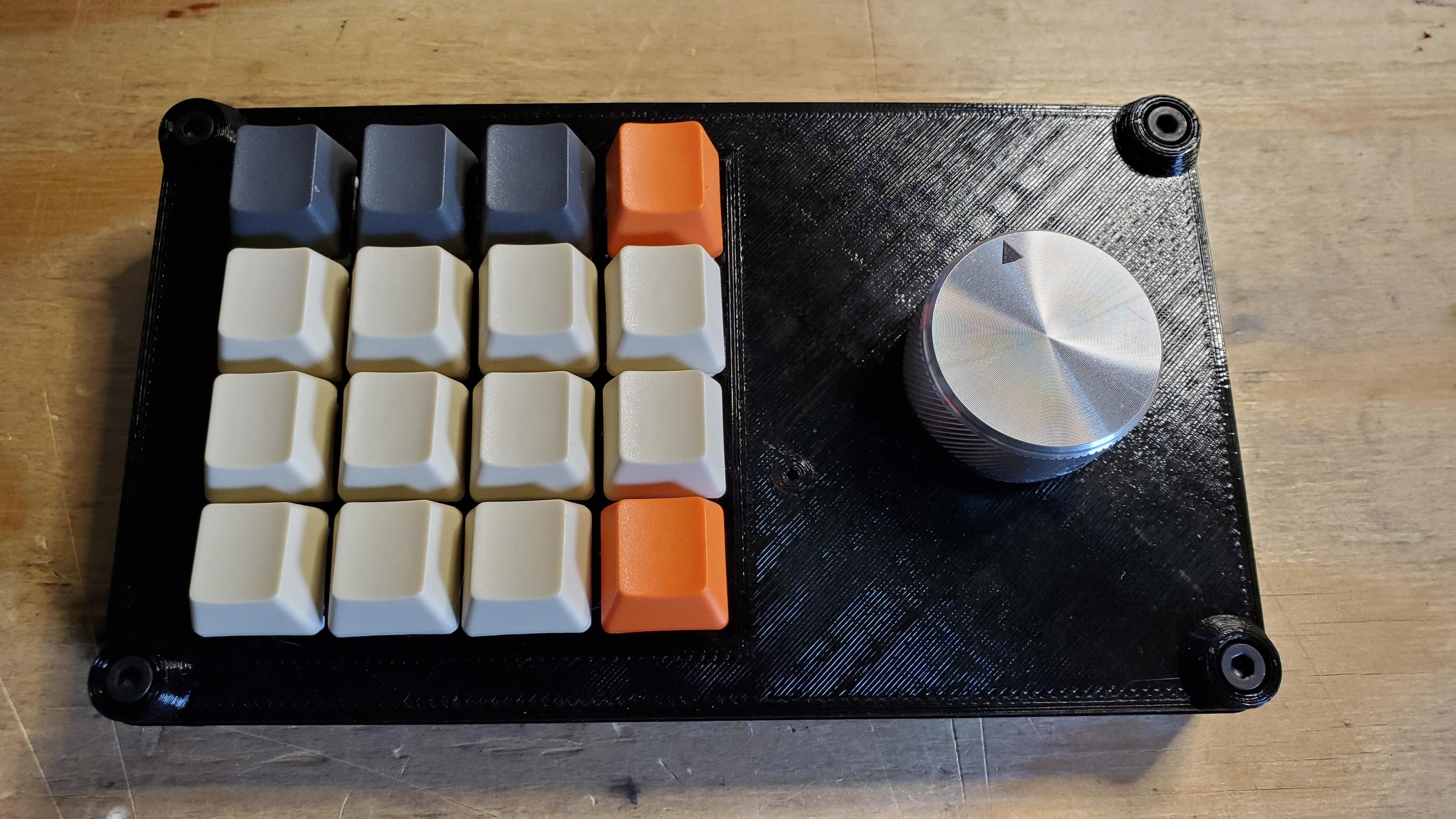 Dumbpad - 4x4 Macro Keypad with Rotary Encoder 3d model