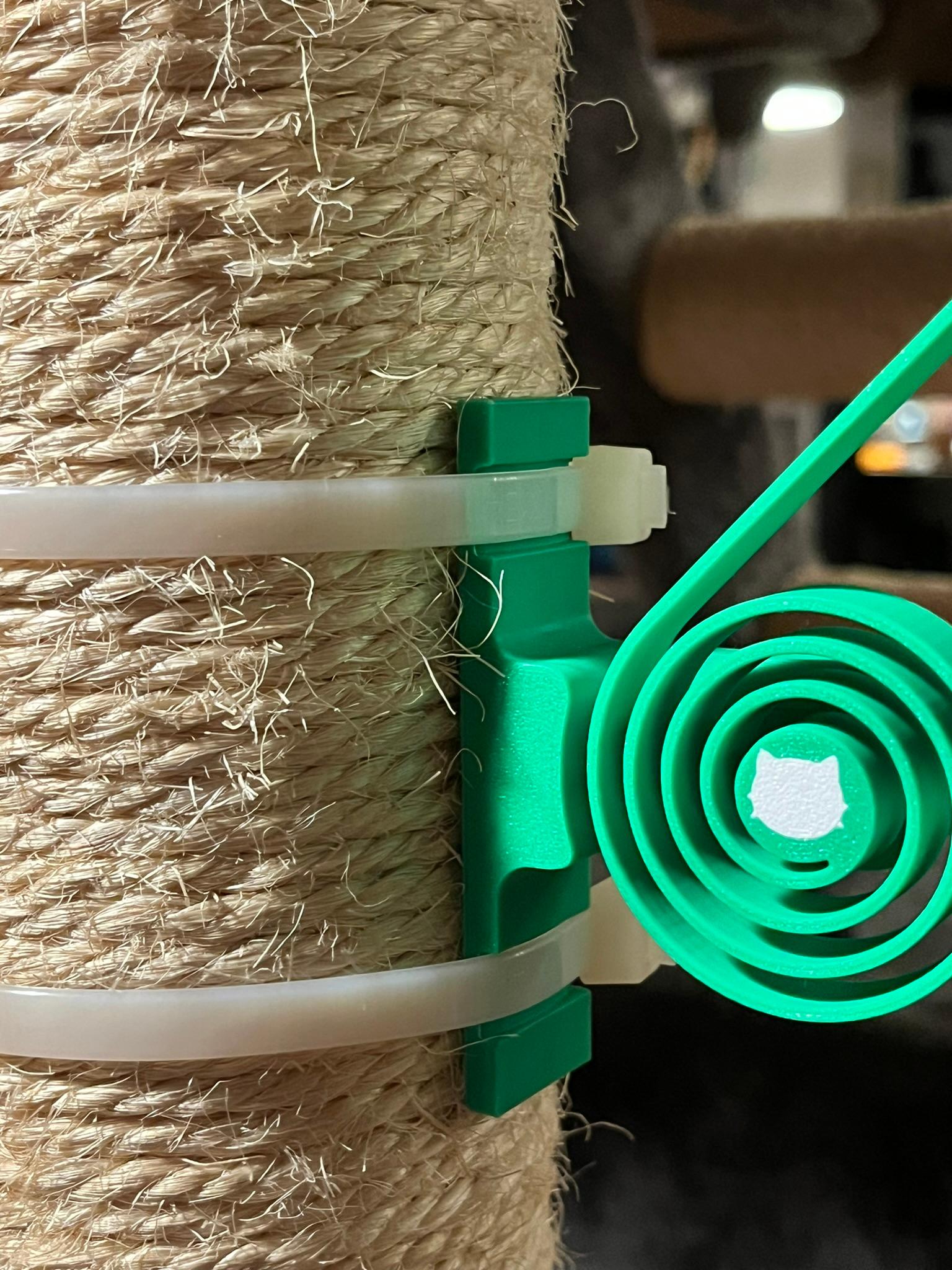 Print in Place Spiral Cat Toy for Scratching Post 3d model