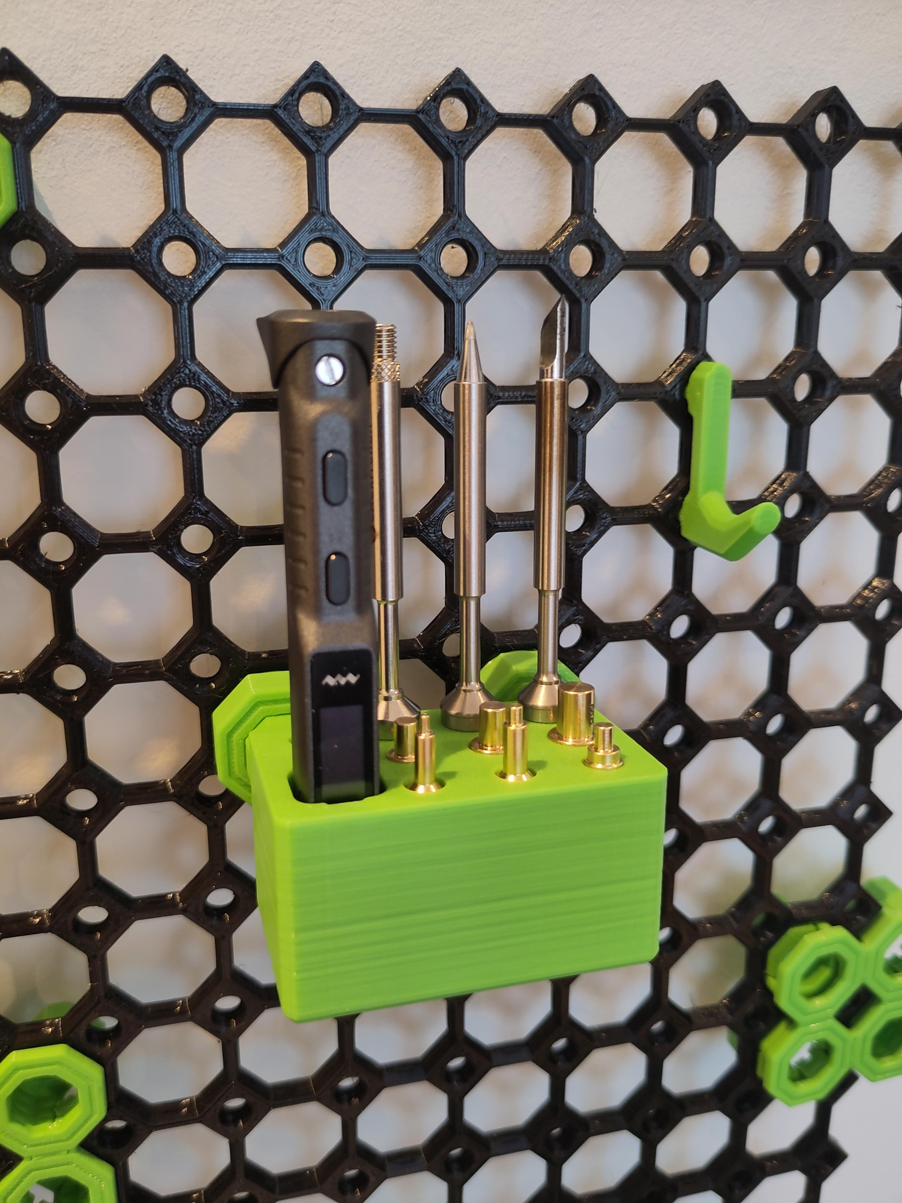 Multiboard holder for Pinecil v2 and CNC Kitchen tip set 3d model
